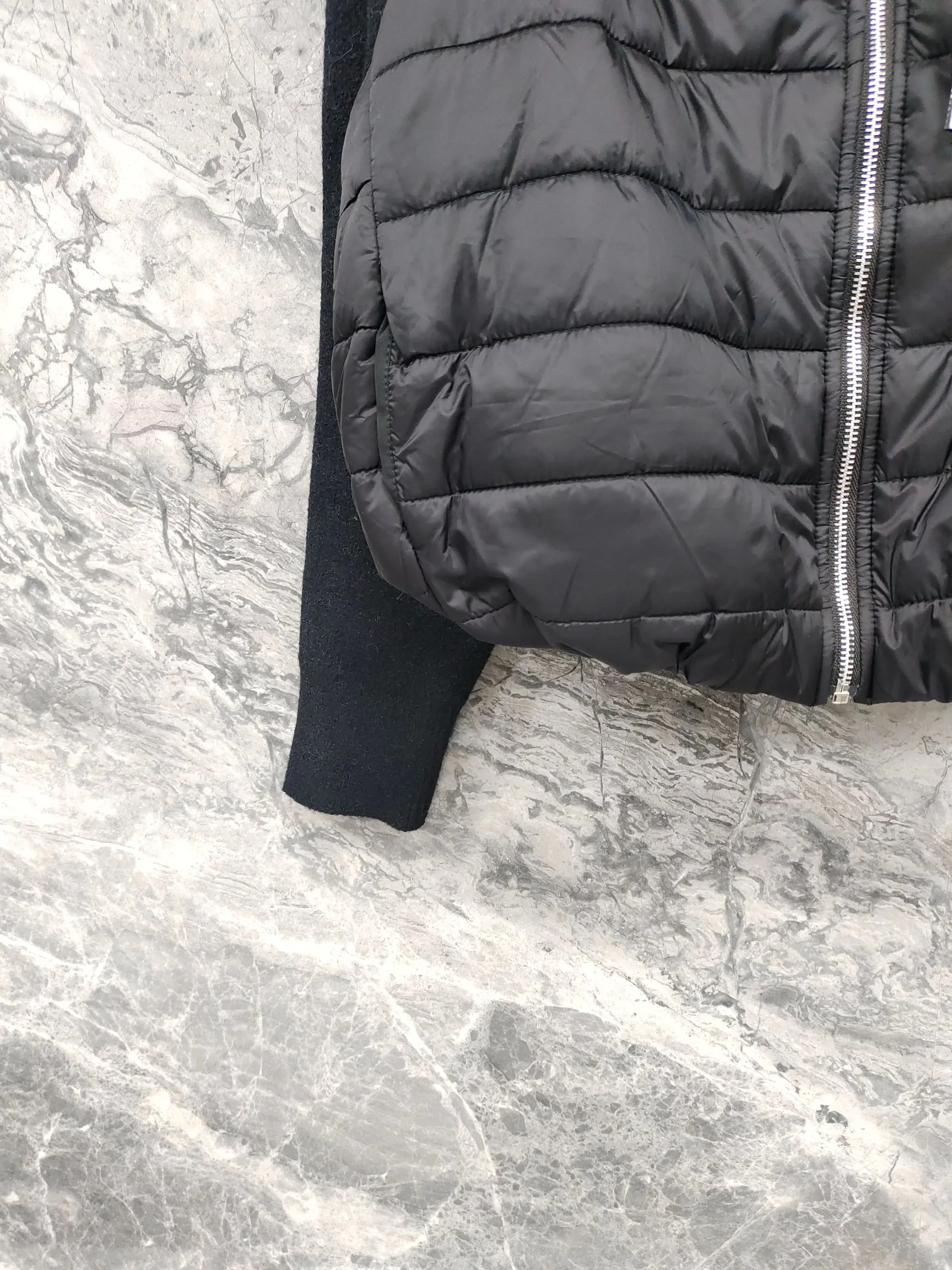 Куртки И Пуховики Женские Moncler 18743551