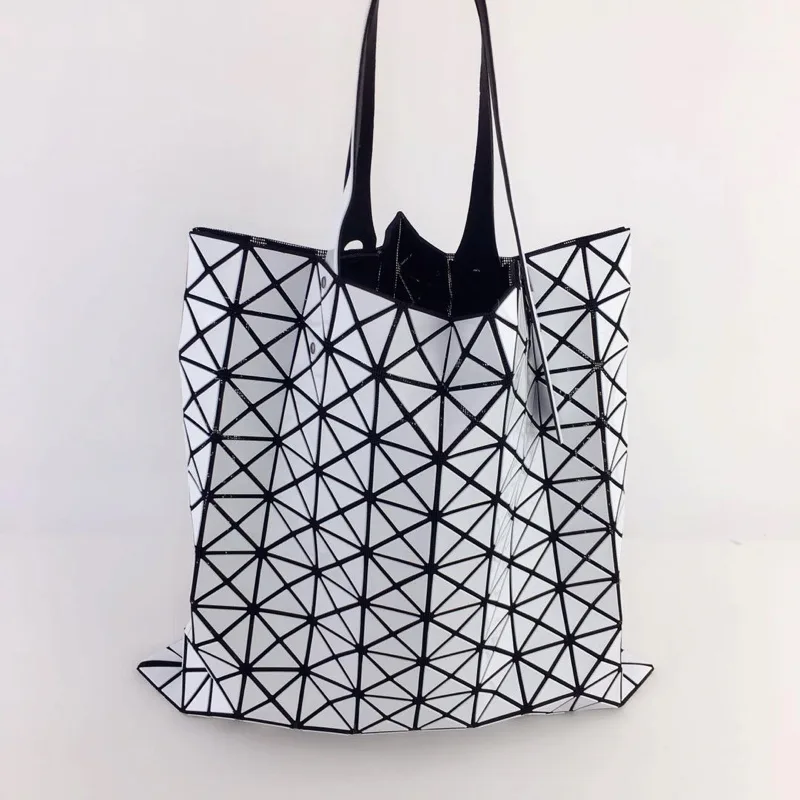 Классические Сумки Женские Issey Miyake 5890385
