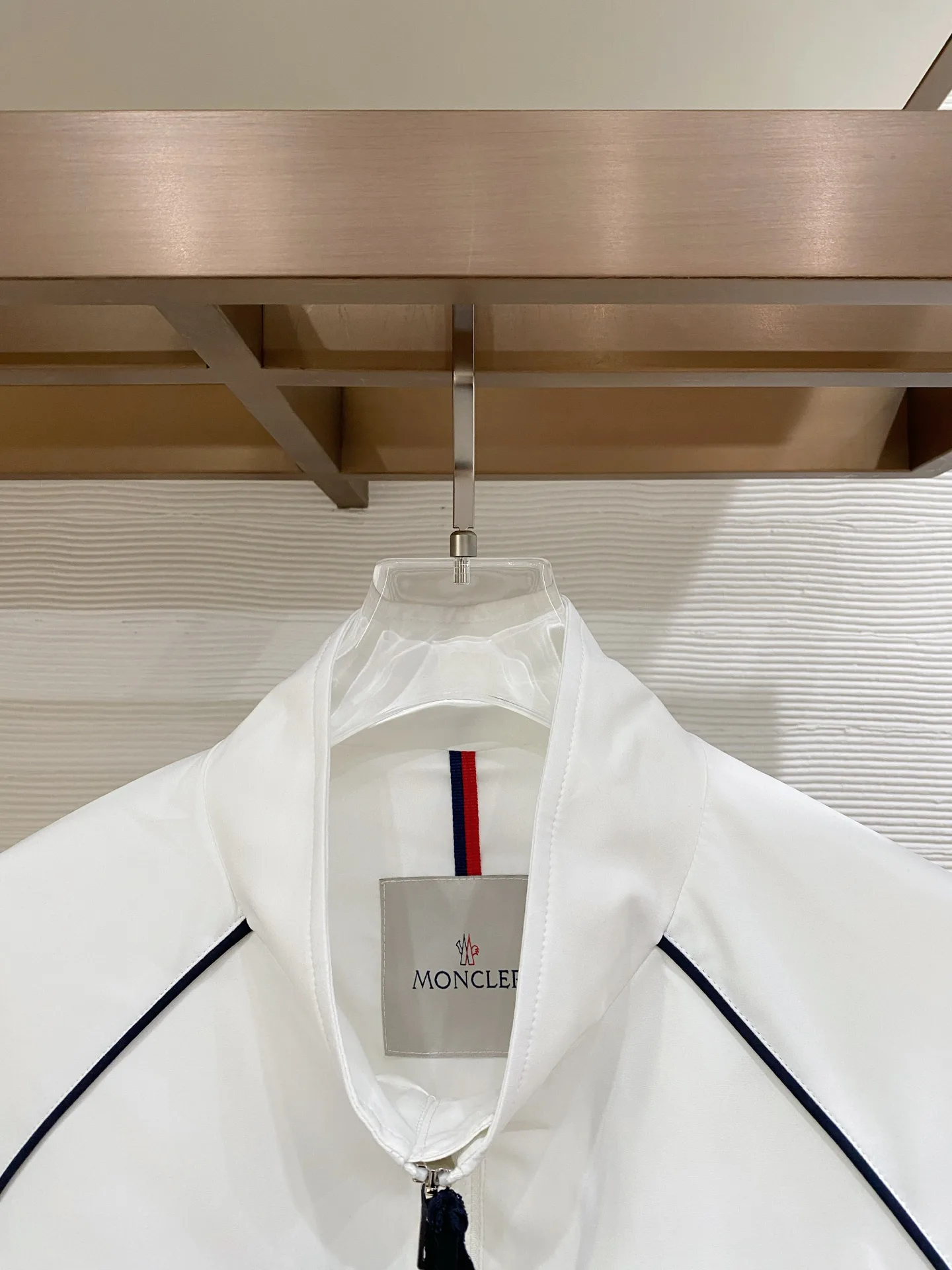 Куртки И Пуховики Мужские Moncler 4600950