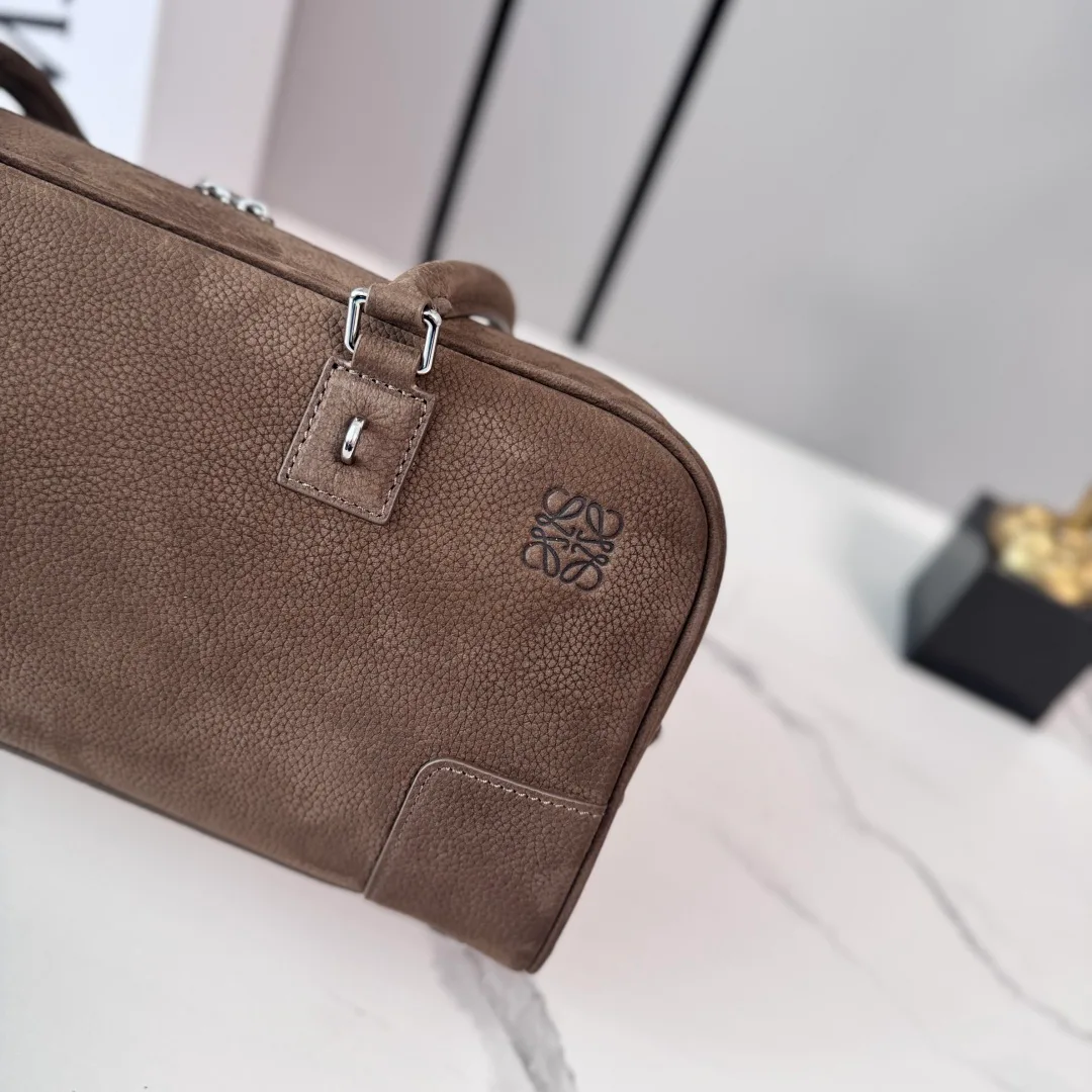 Классические Сумки Женские Loewe 11513627