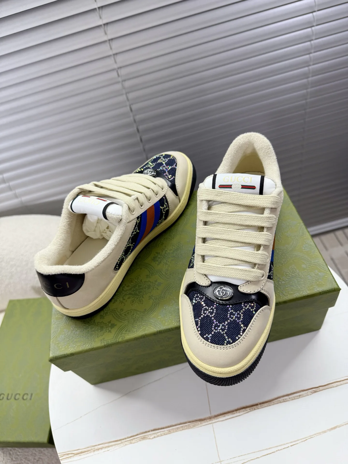 Кроссовки Женские Gucci 17963540