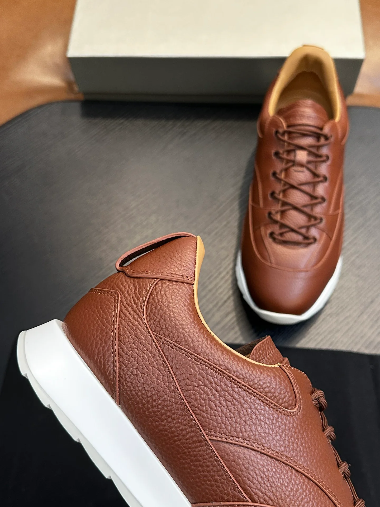 Кроссовки Мужские Armani 10490094