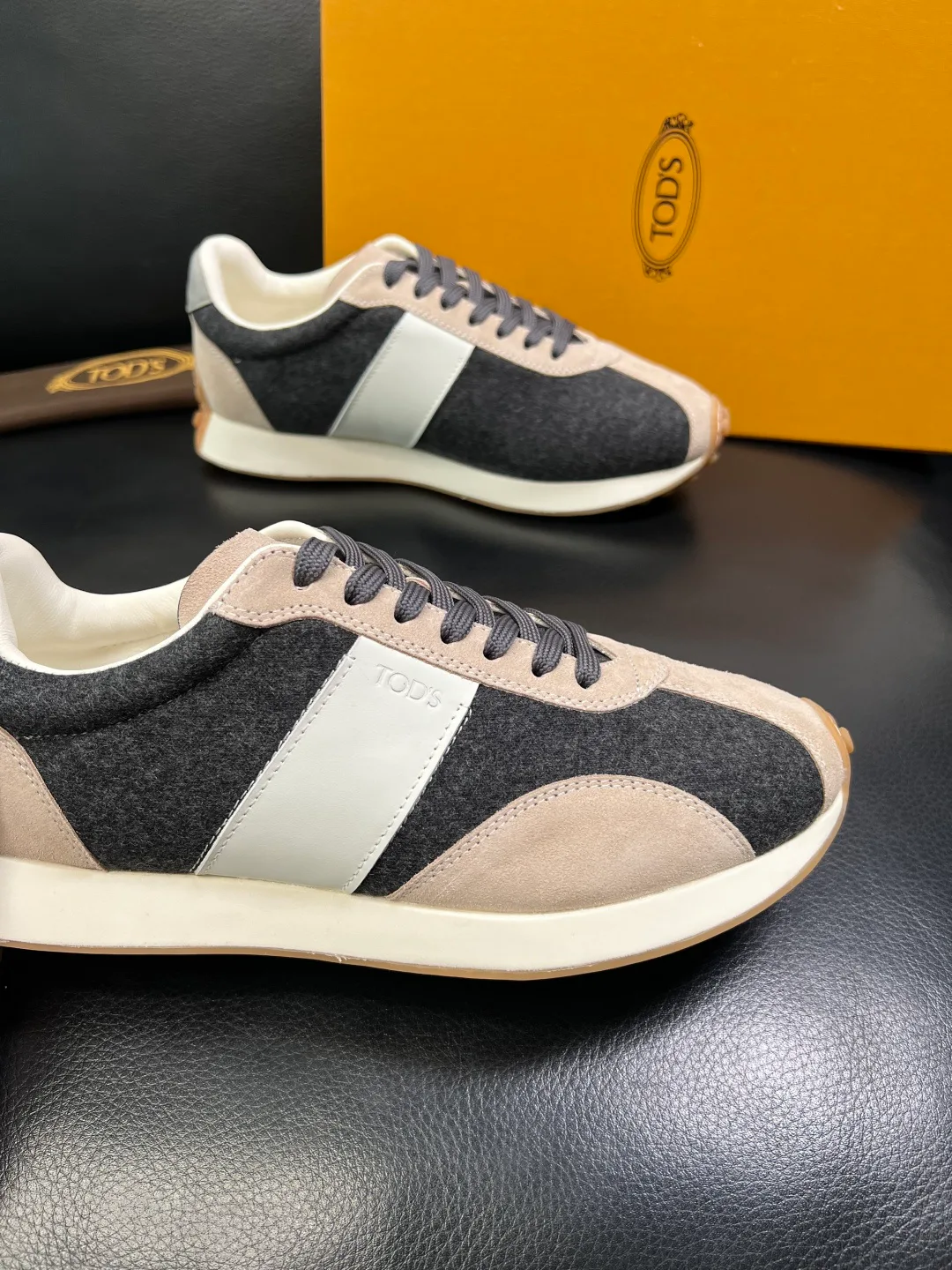 Кроссовки Мужские Tod's 420049