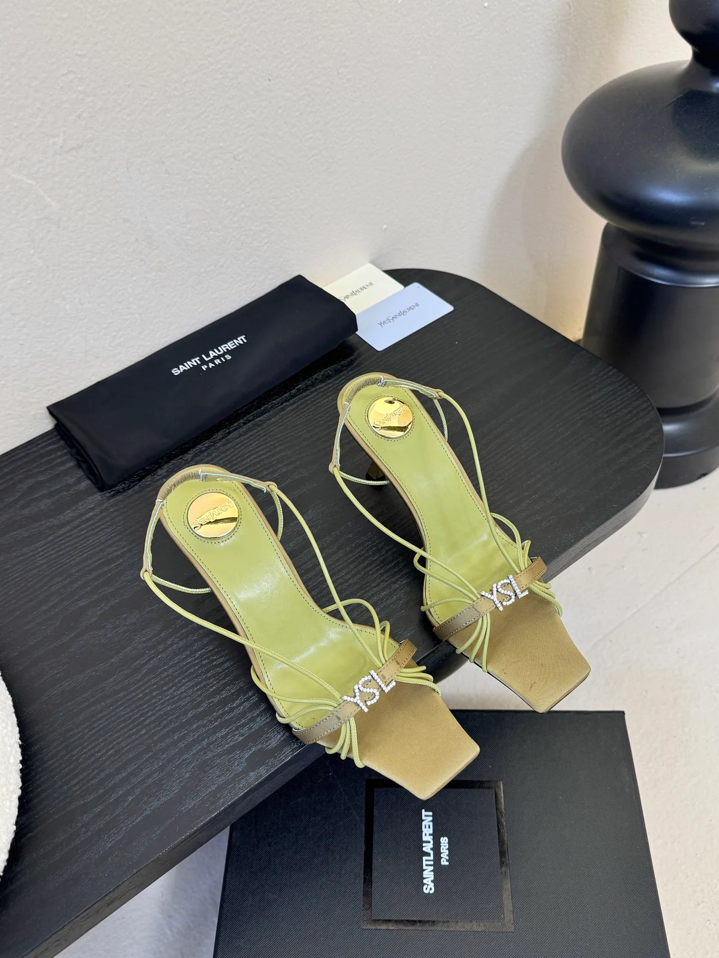 Босоножки Женские Saint Laurent 2387695