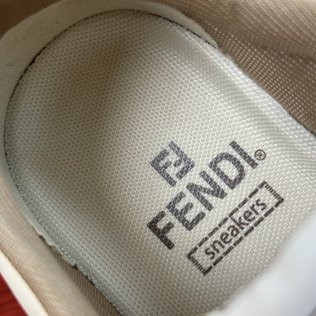 Кроссовки Женские Fendi 18119026