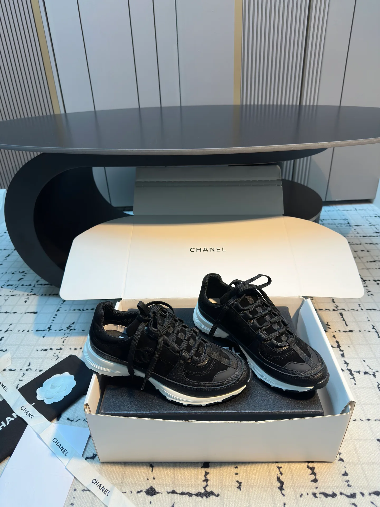 Кроссовки Женские Chanel 10468497