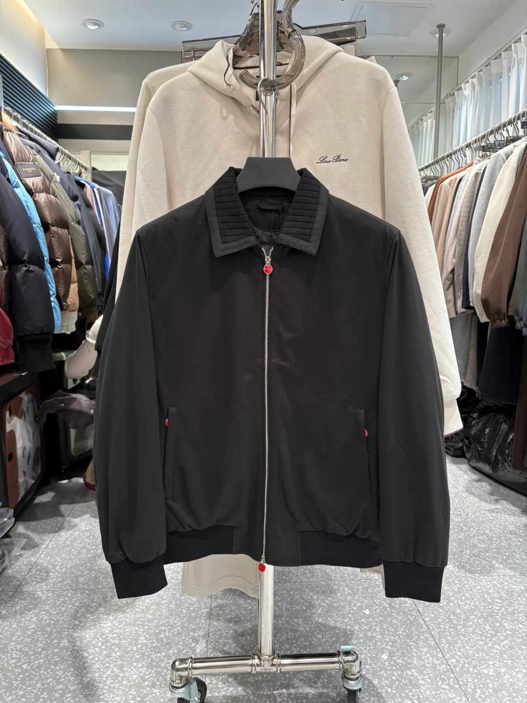 Куртки И Пуховики Мужские Kiton 1639317