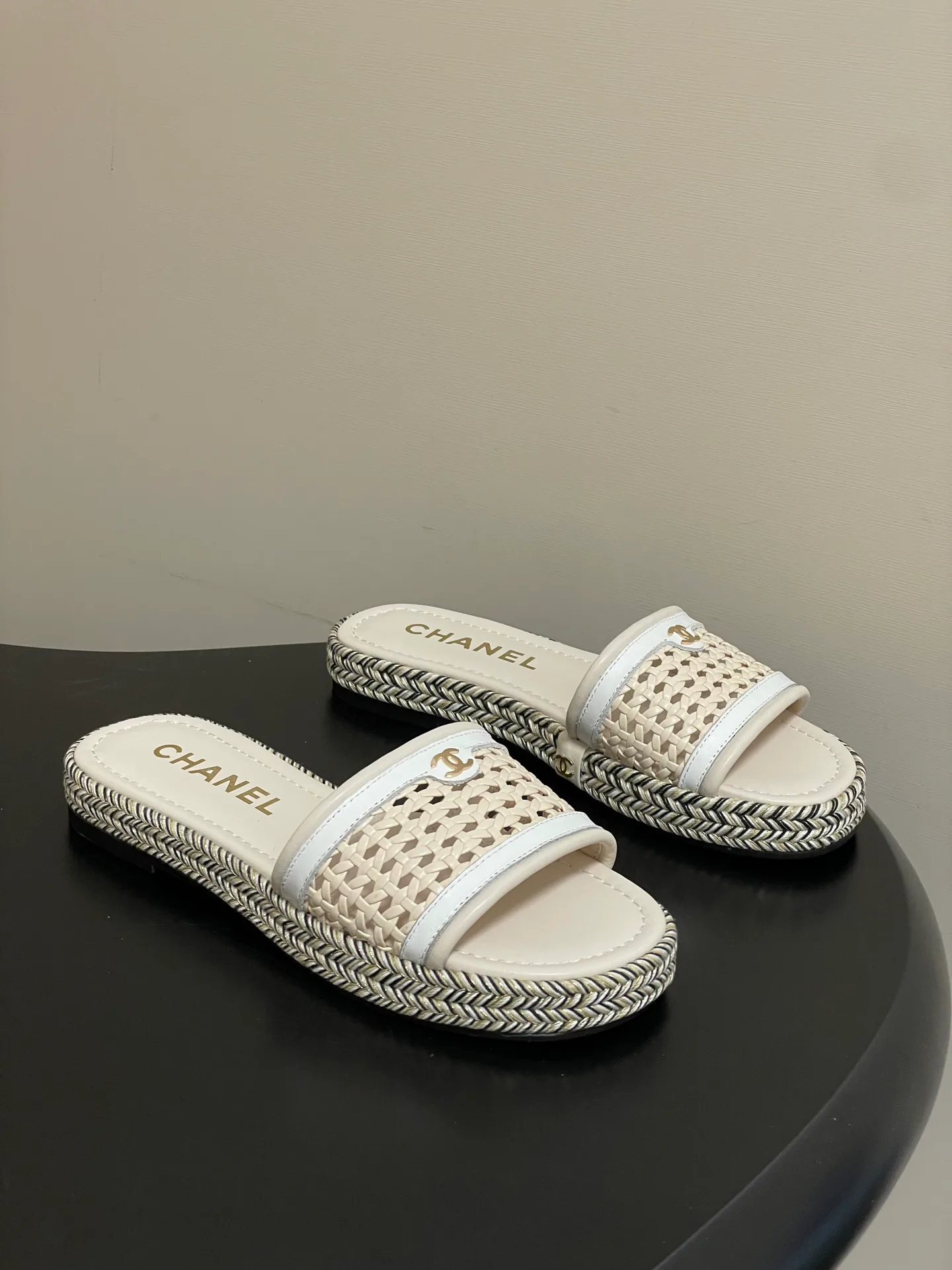 Сандалии Женские Chanel 11574060