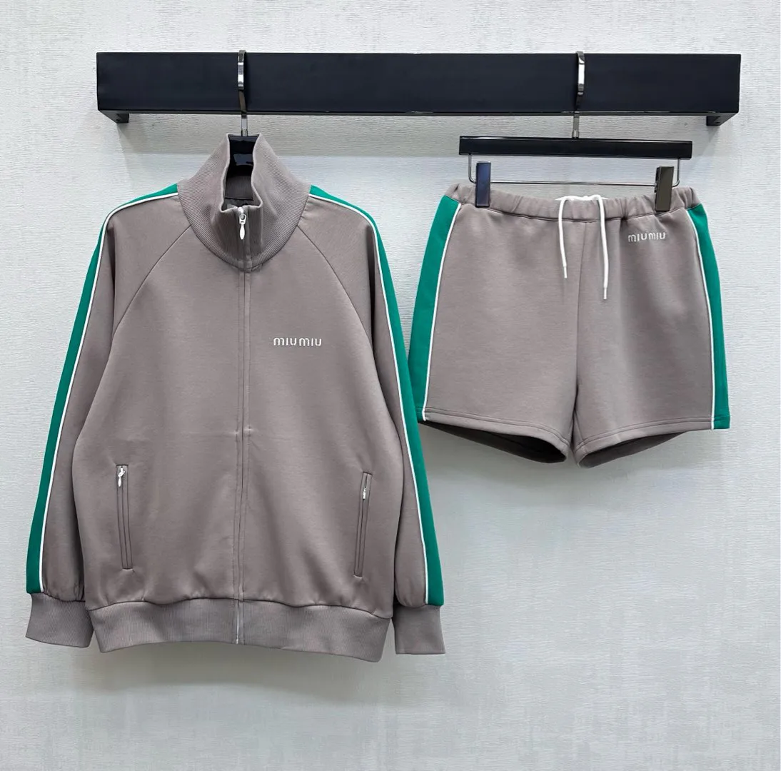 Шорты Женские Miu Miu 1518035