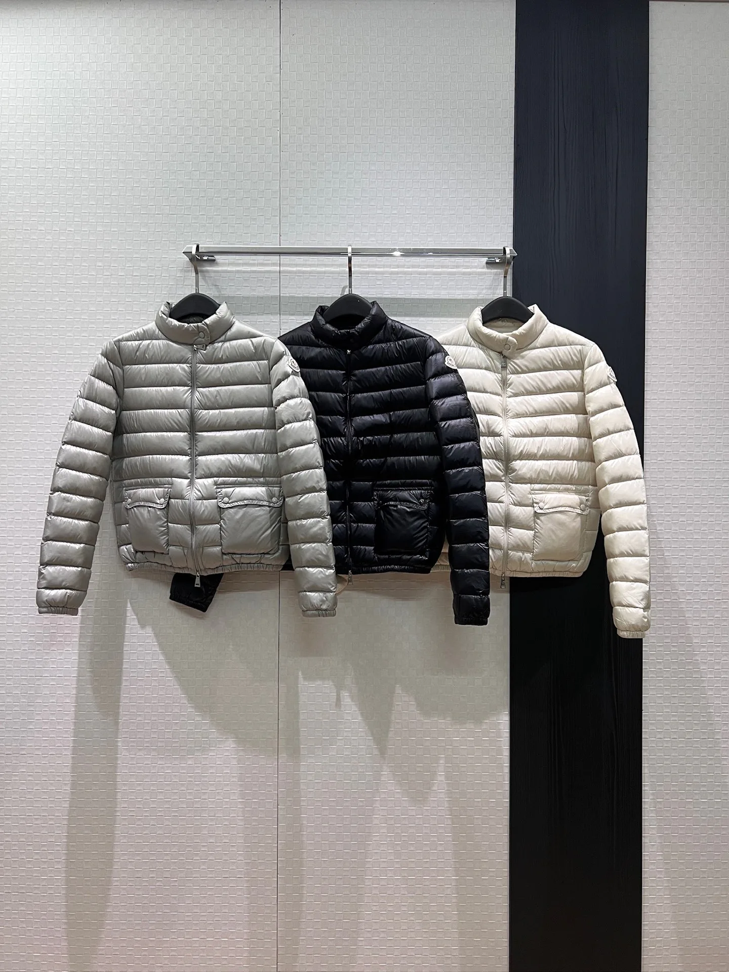Куртки И Пуховики Женские Moncler 18778361