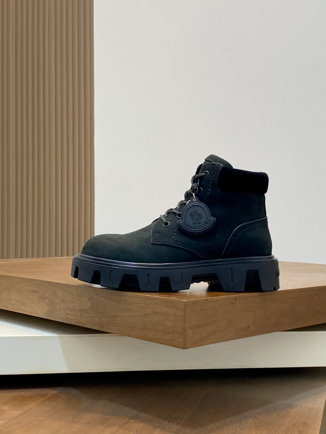 Ботинки Мужские Moncler 19710896