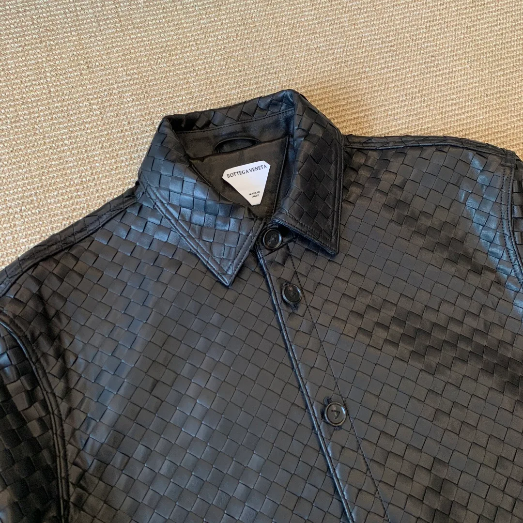 Кожаные Куртки И Дублёнки Женские Bottega Veneta 17930820