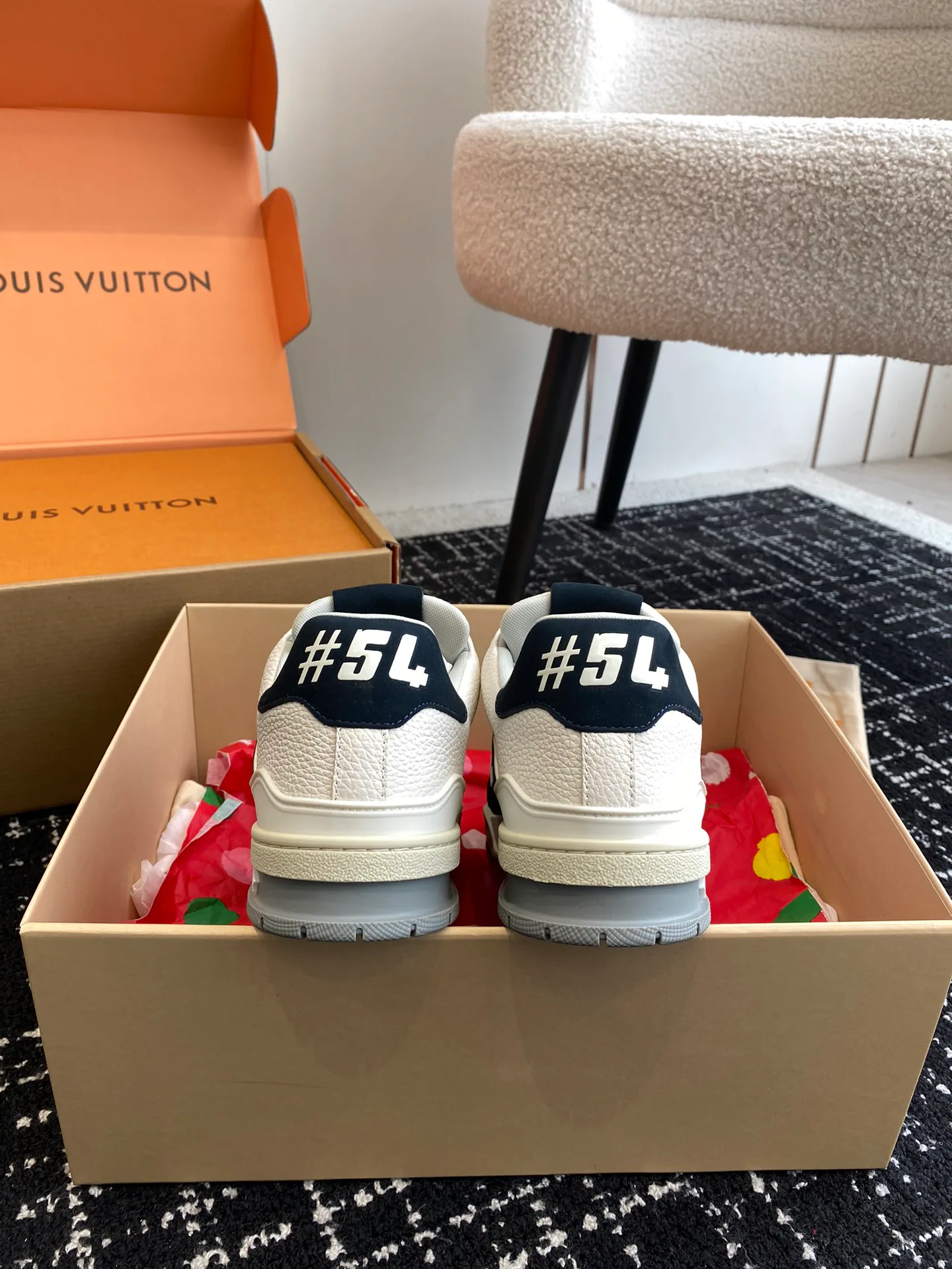 Кроссовки Женские Louis Vuitton 5790865