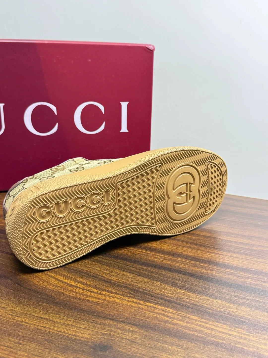 Кроссовки Женские Gucci 19659291