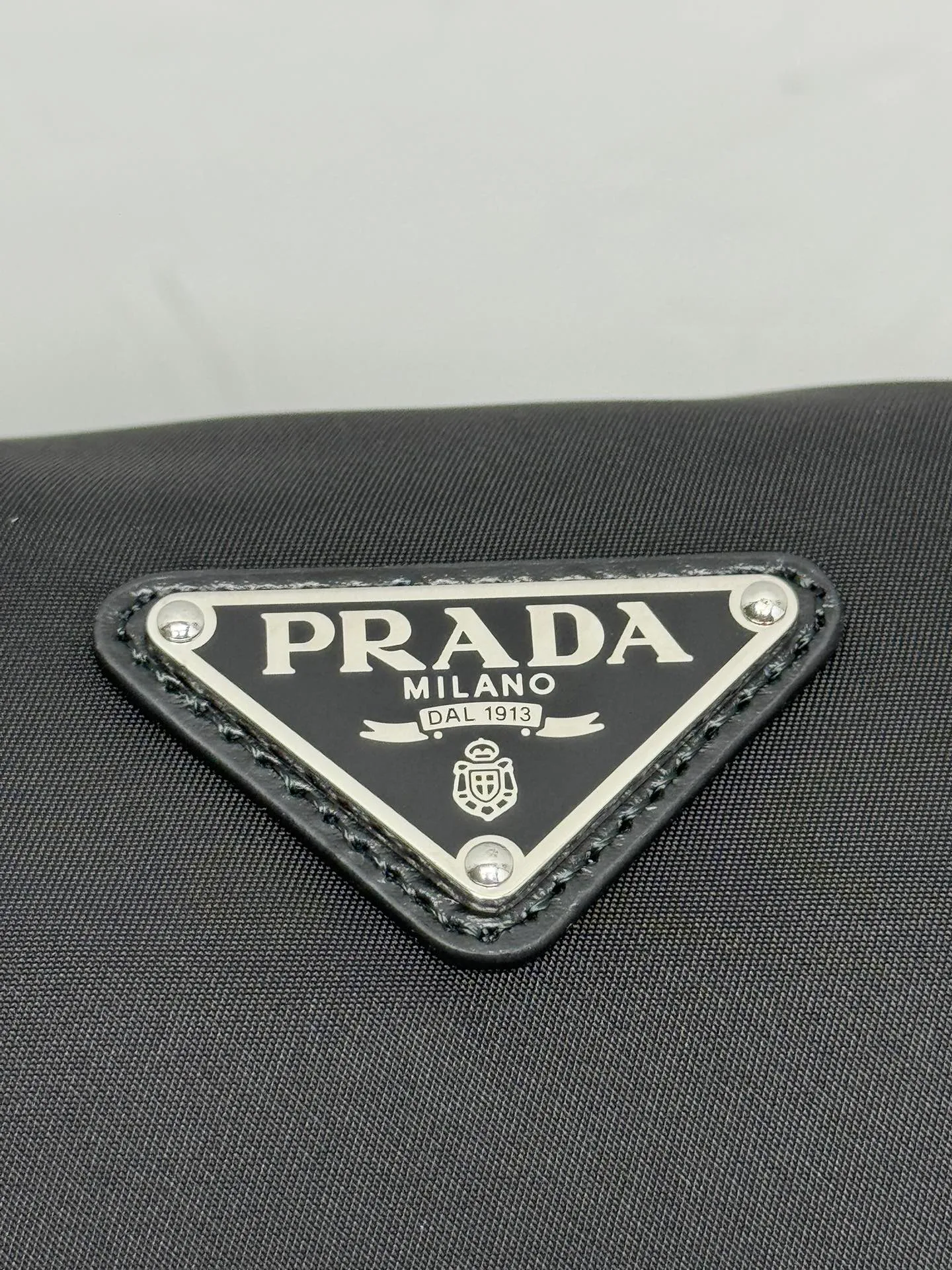 Классические Сумки Женские Prada 18470