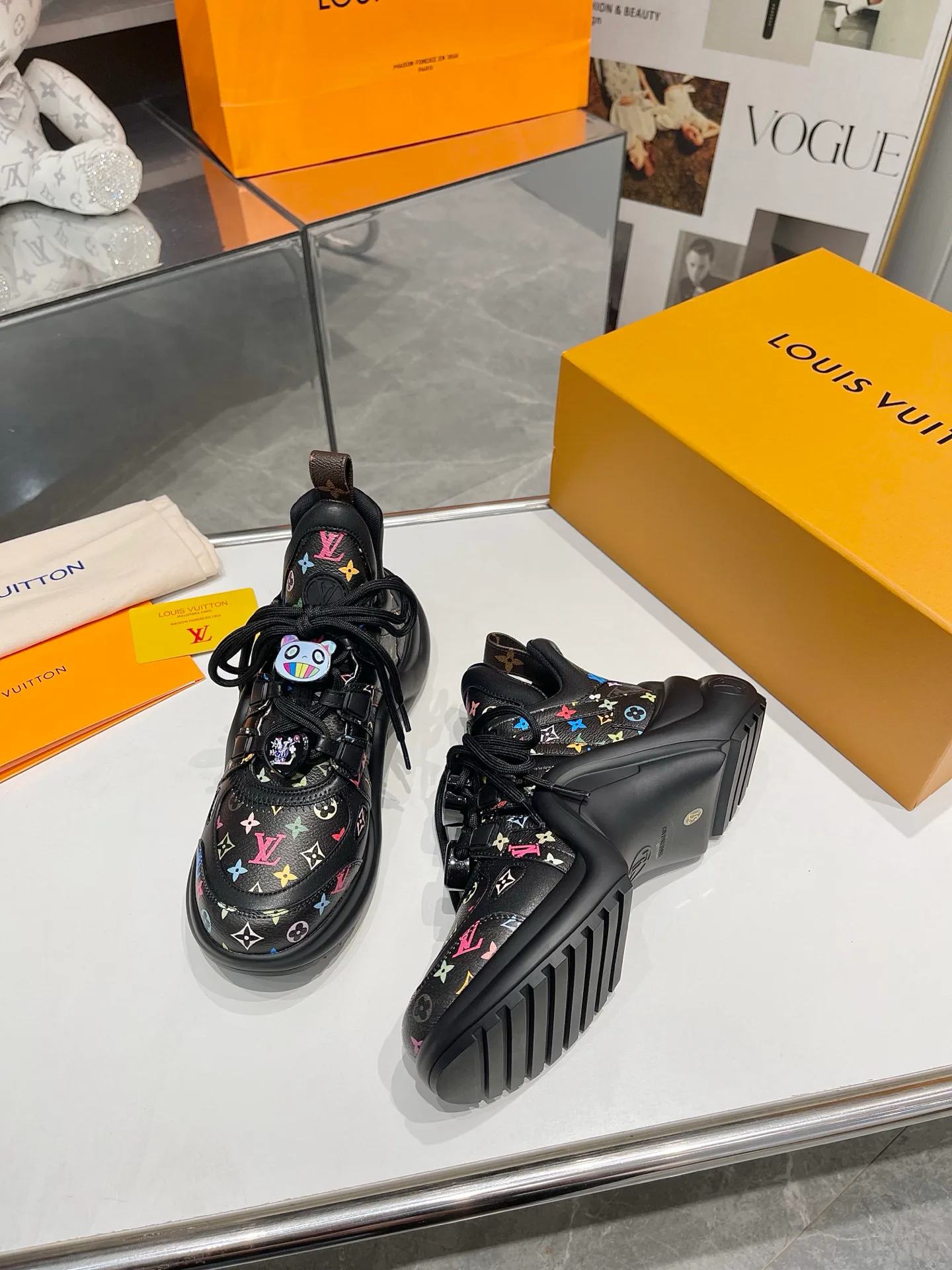 Кроссовки Женские Louis Vuitton 28151