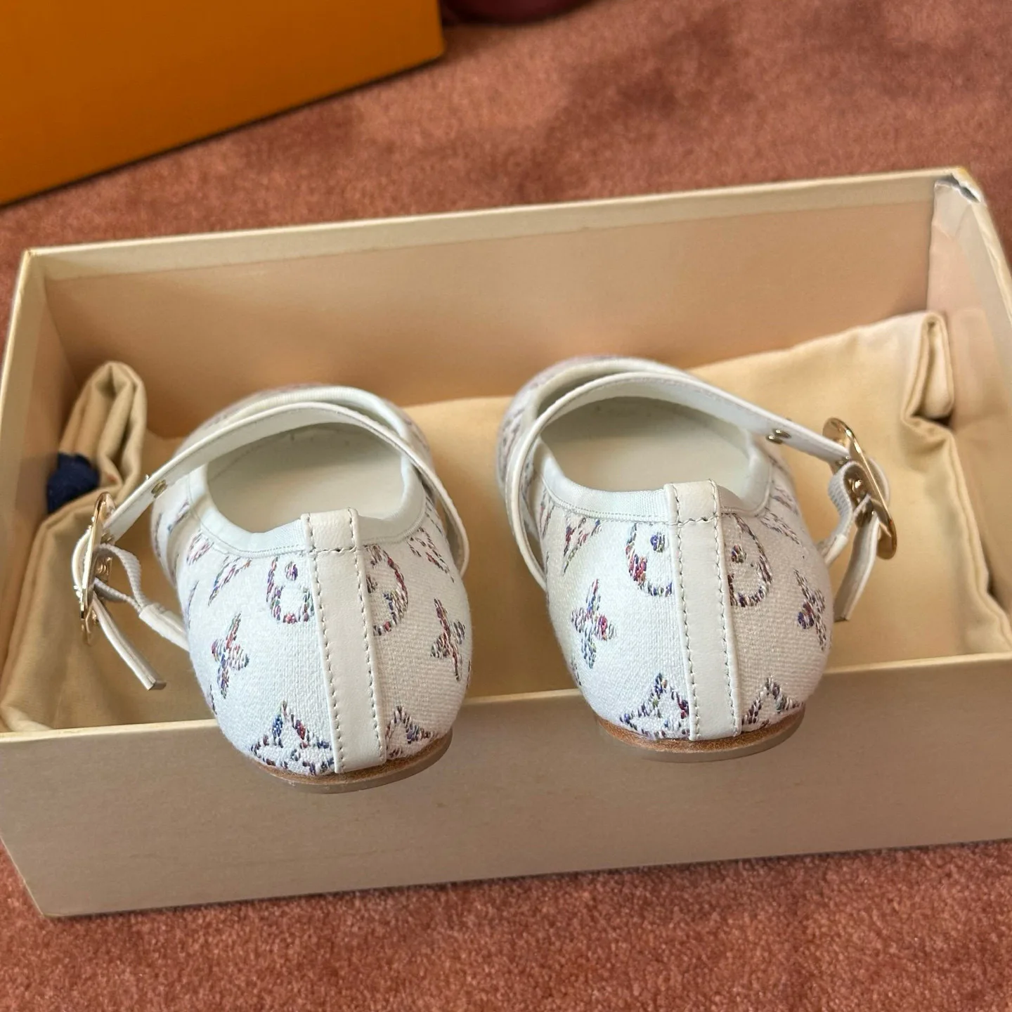 Балетки Женские Louis Vuitton 24622