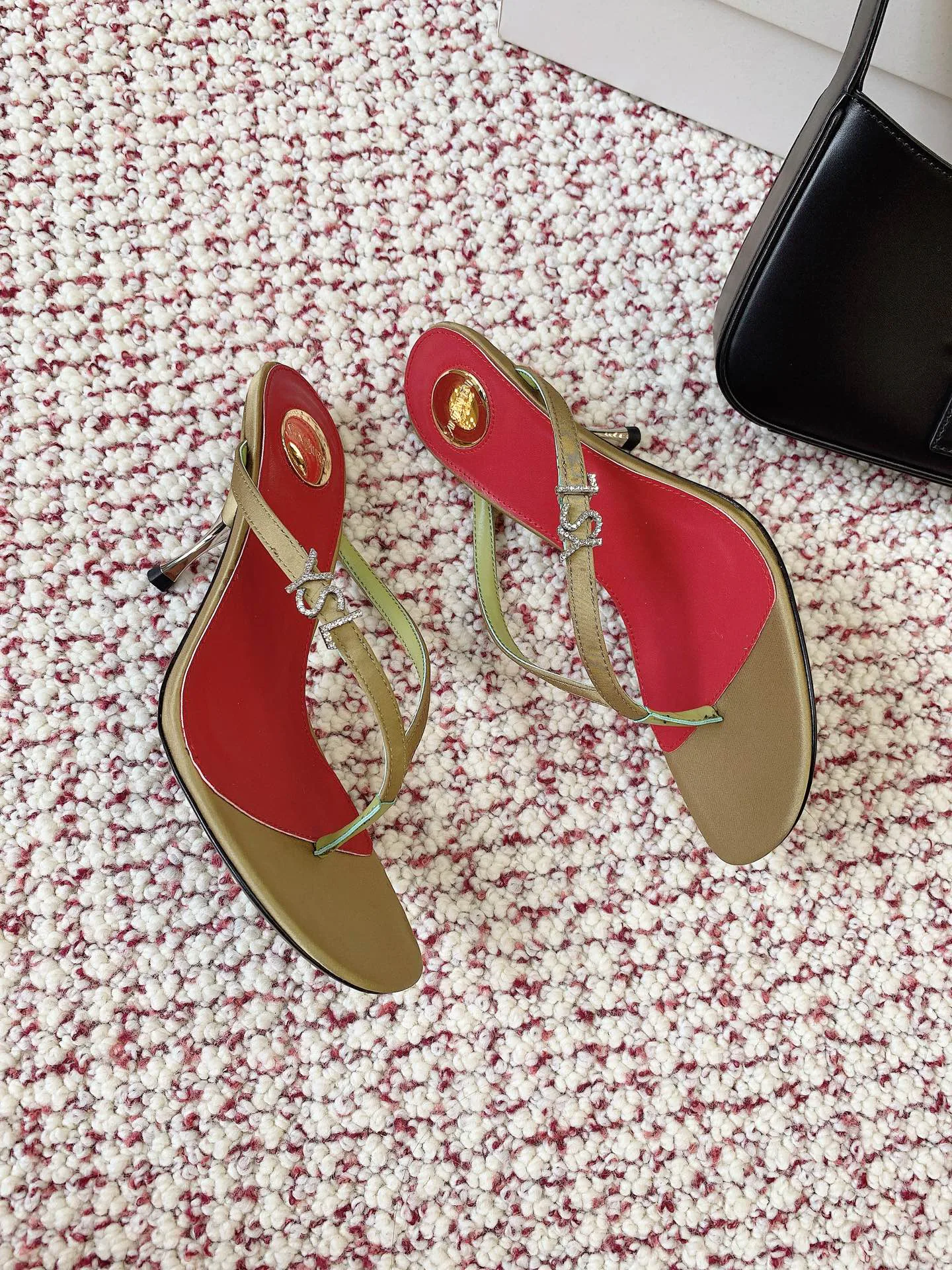 Босоножки Женские Saint Laurent 13151772