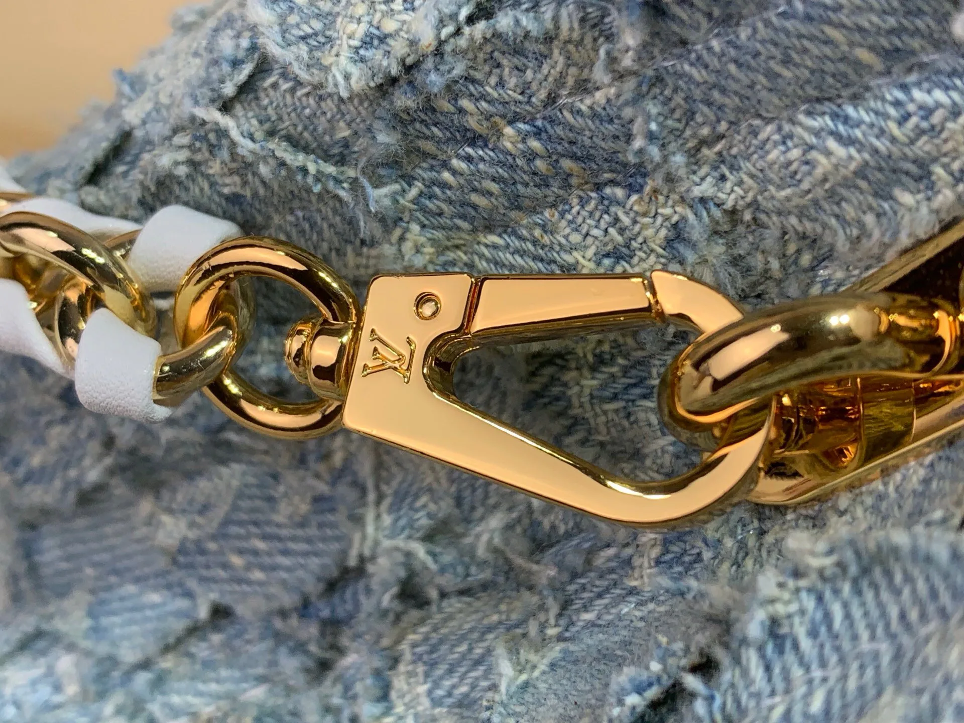 Классические Сумки Женские Louis Vuitton 16893028