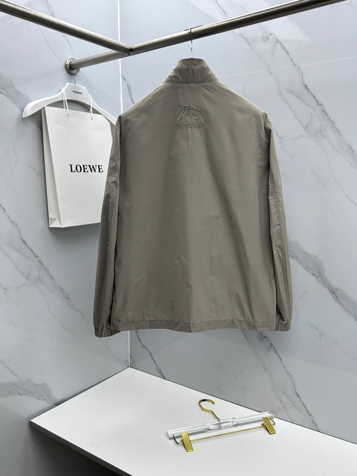 Куртки И Пуховики Мужские Burberry 18246771