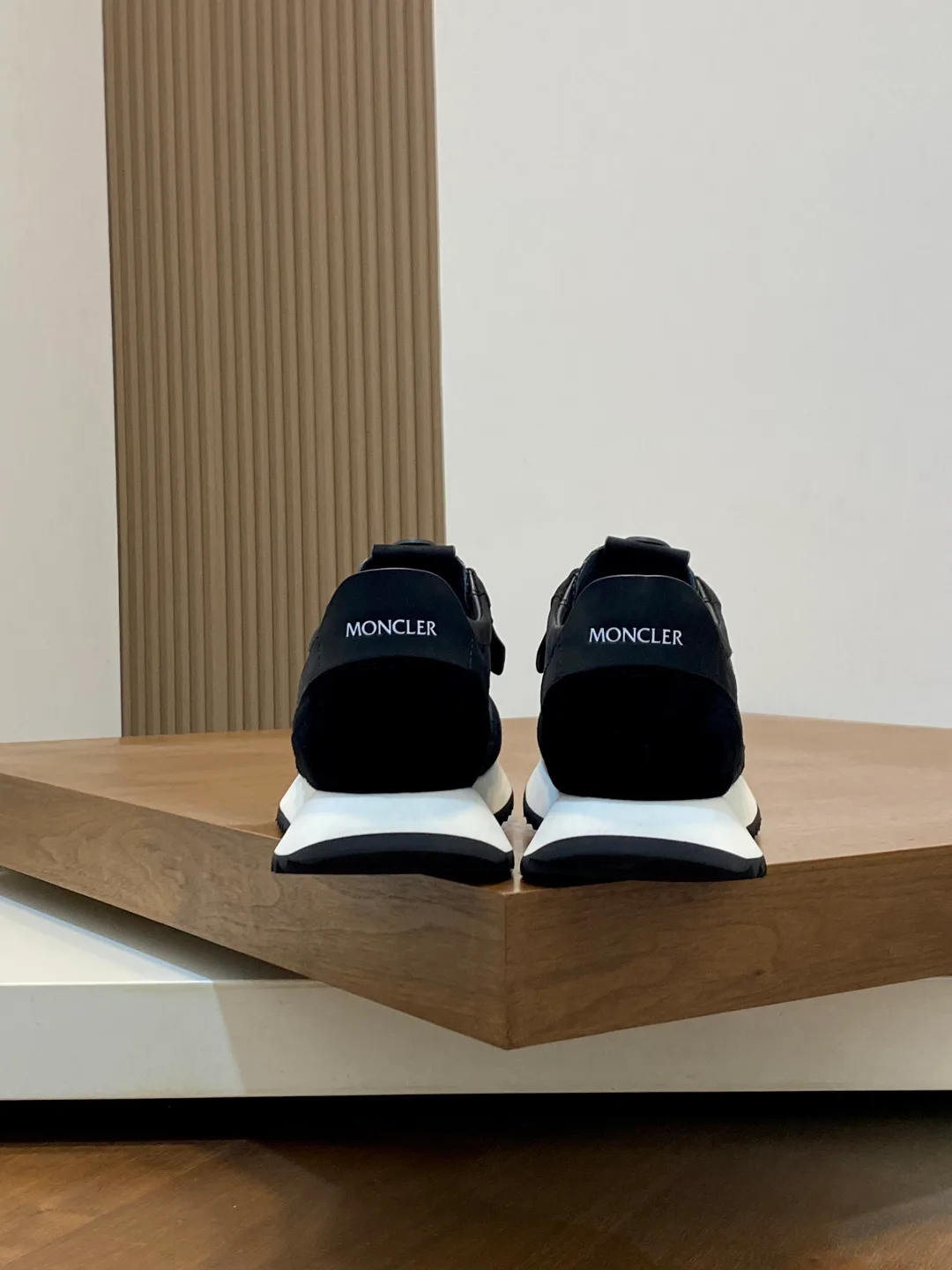 Кроссовки Мужские Moncler 18079050