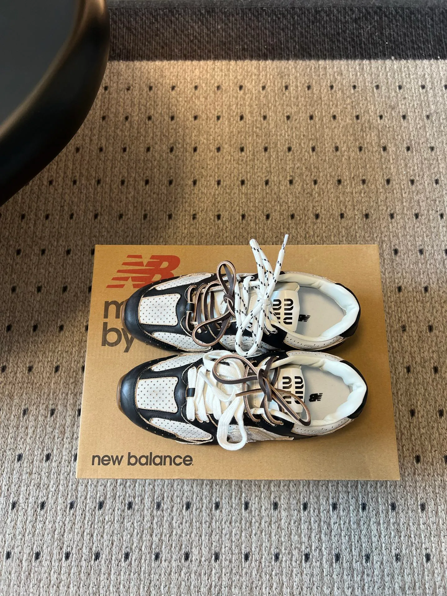 Кроссовки Женские Miu Miu 18139643