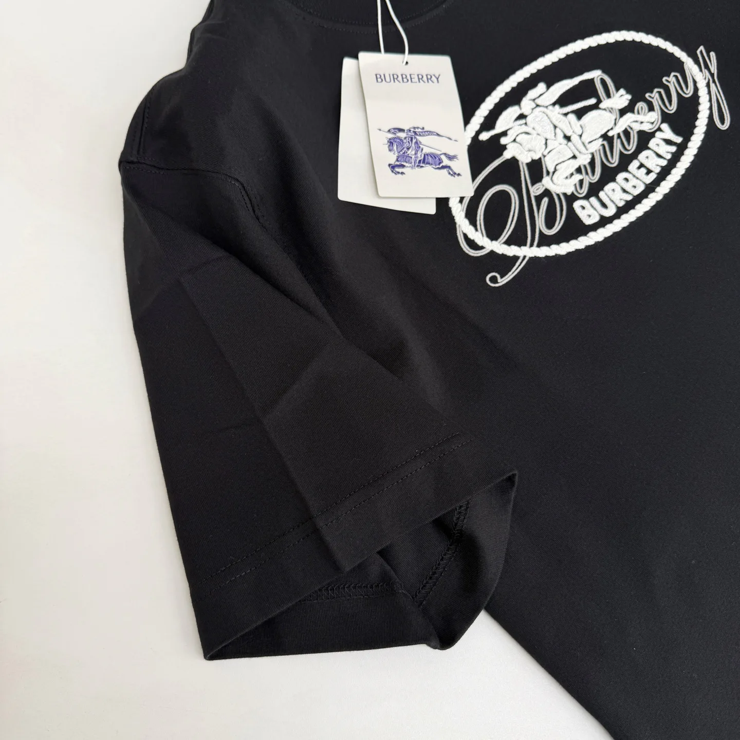 Футболки Женские Burberry 10994000