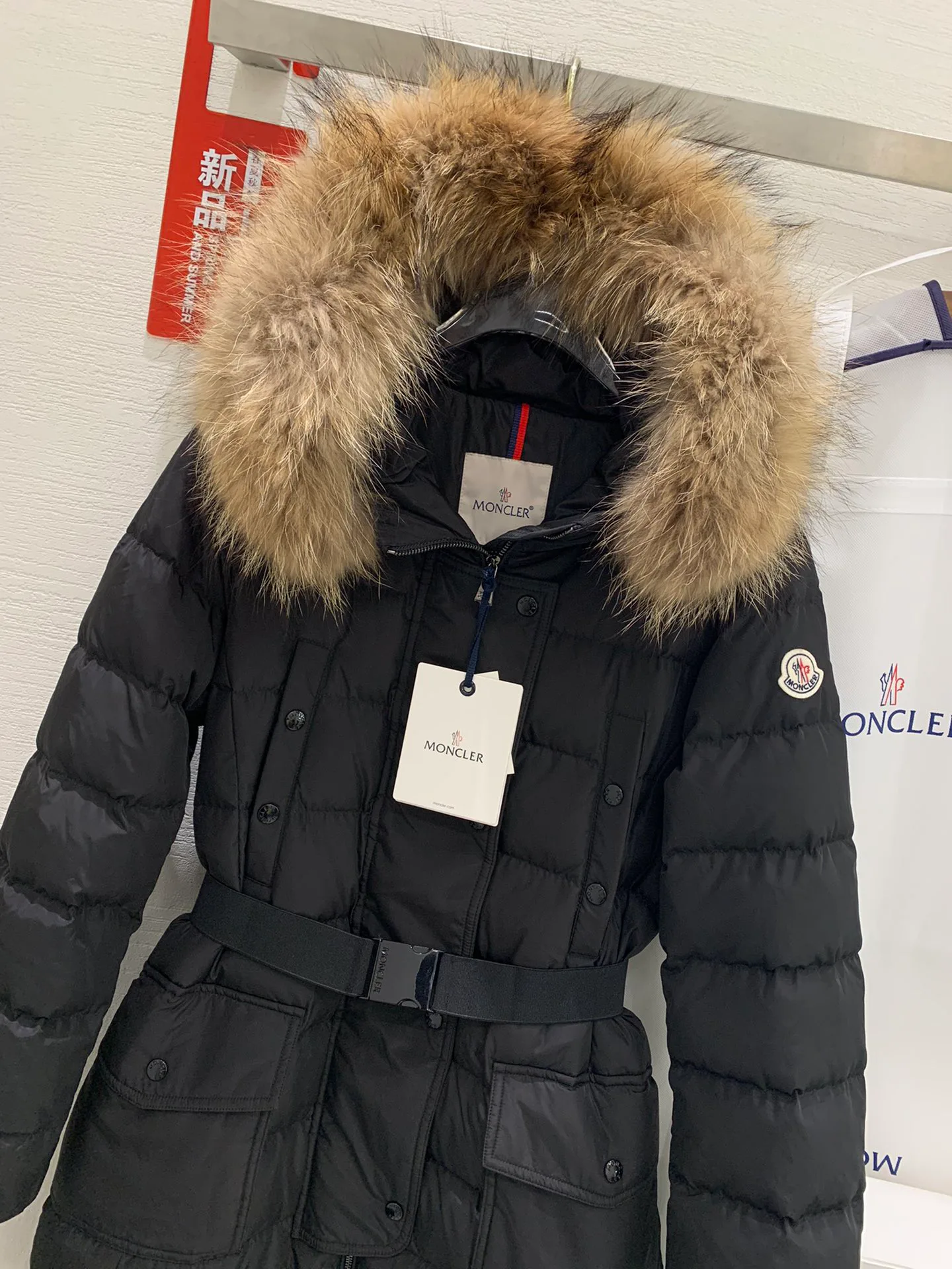 Куртки И Пуховики Женские Moncler 18451398
