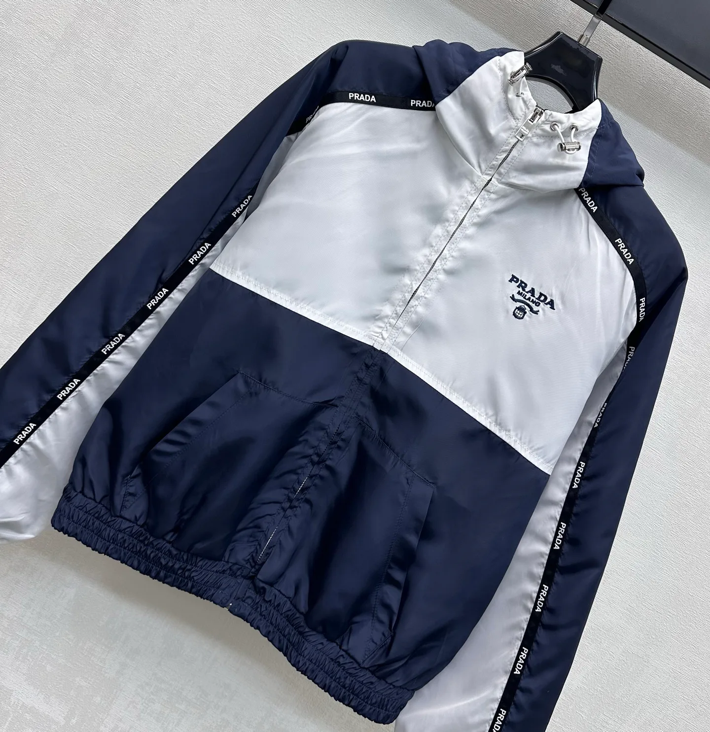 Костюмы Женские Prada 11397939