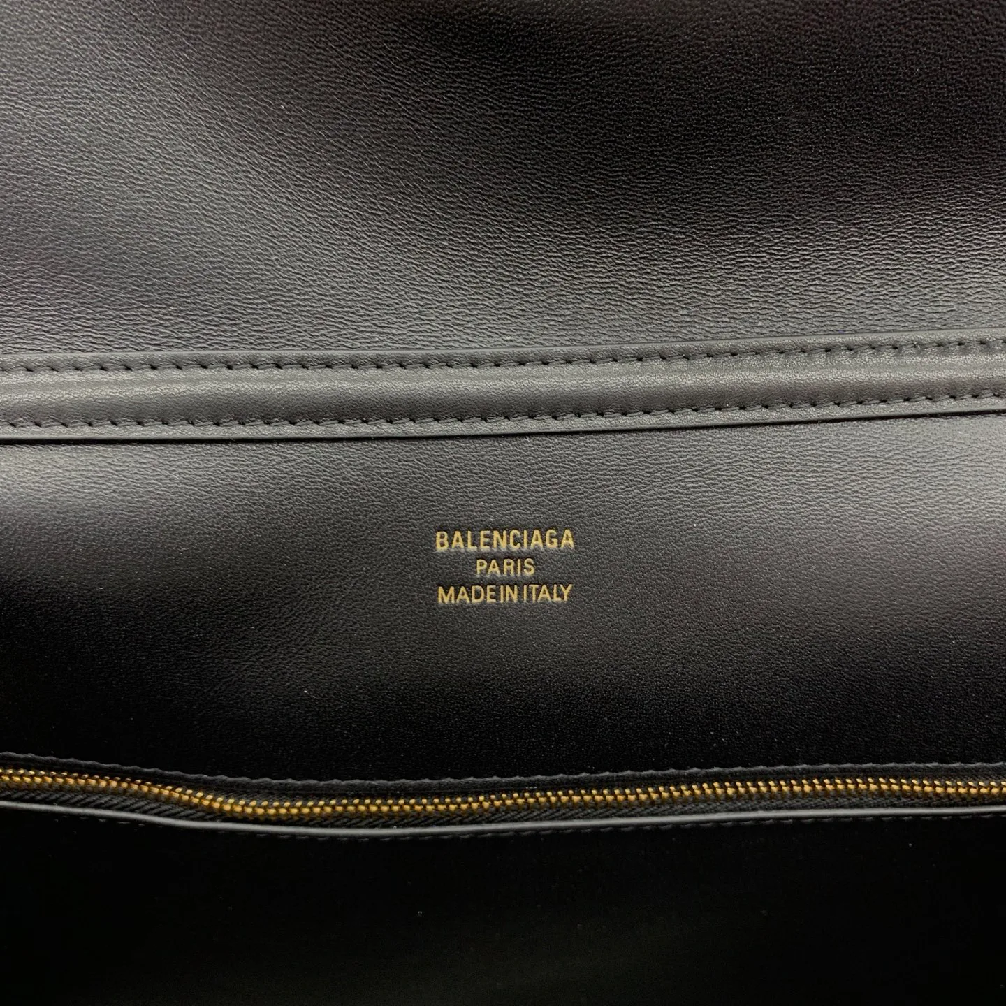 Классические Сумки Женские Balenciaga 18136004