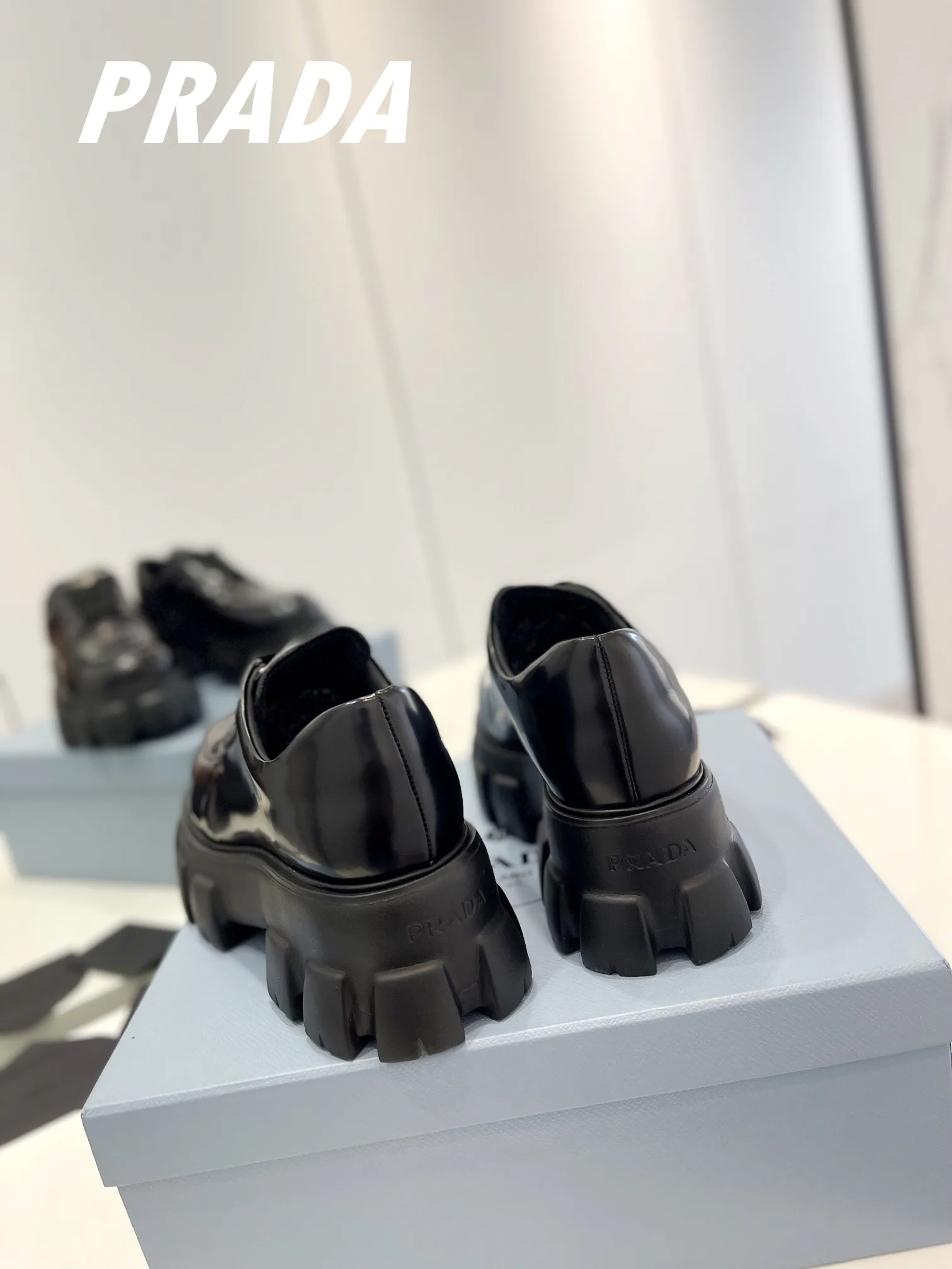 Лоферы Женские Prada 116827