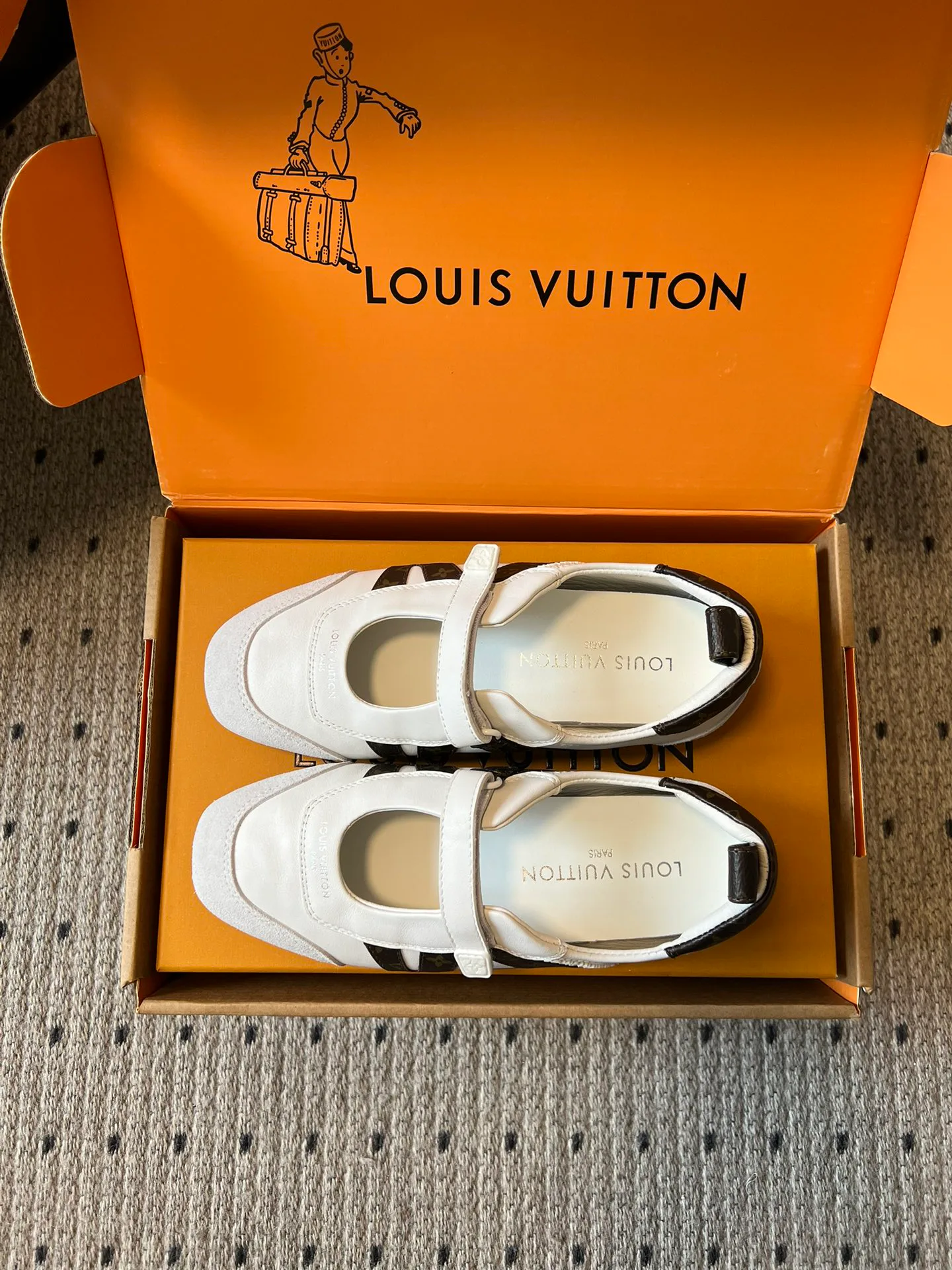 Туфли Женские Louis Vuitton 13561816