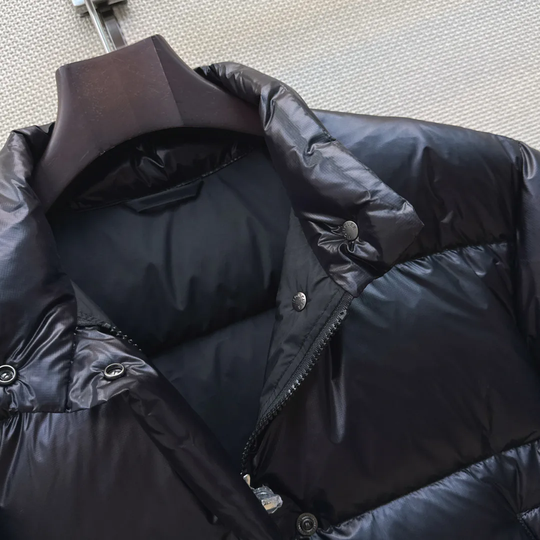 Куртки И Пуховики Женские Moncler 18690449