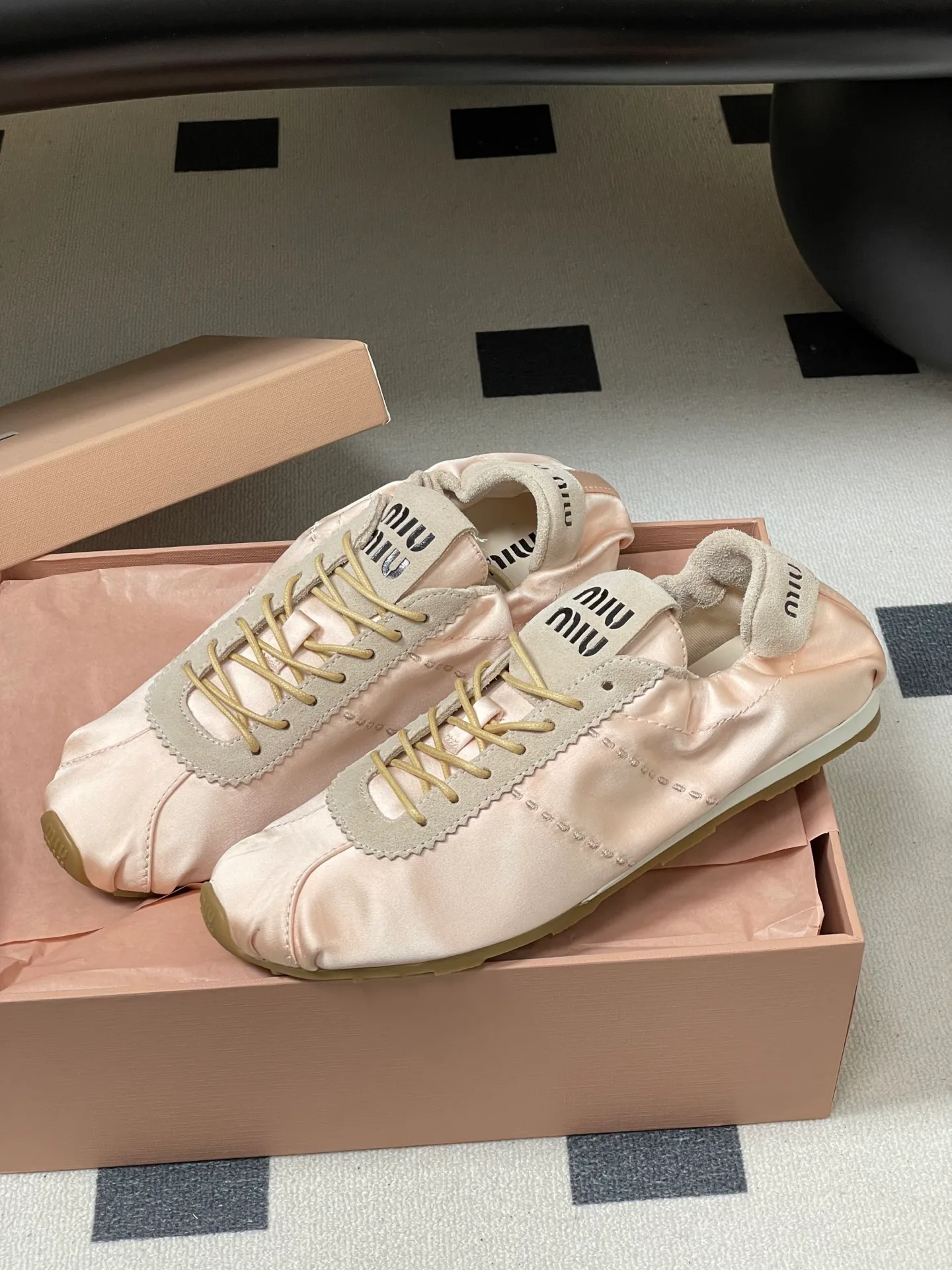 Кроссовки Женские Miu Miu 348773