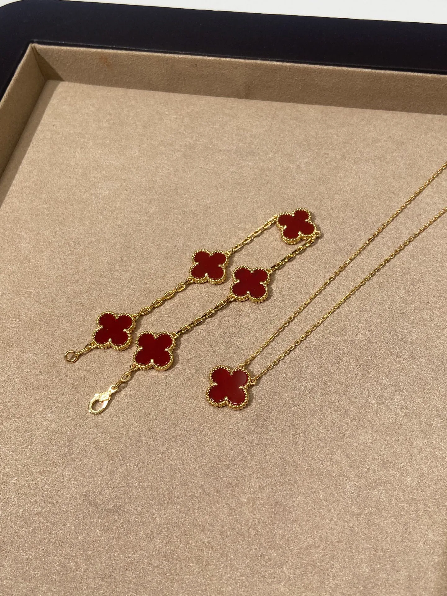 Бижутерия Van Cleef & Arpels 10815
