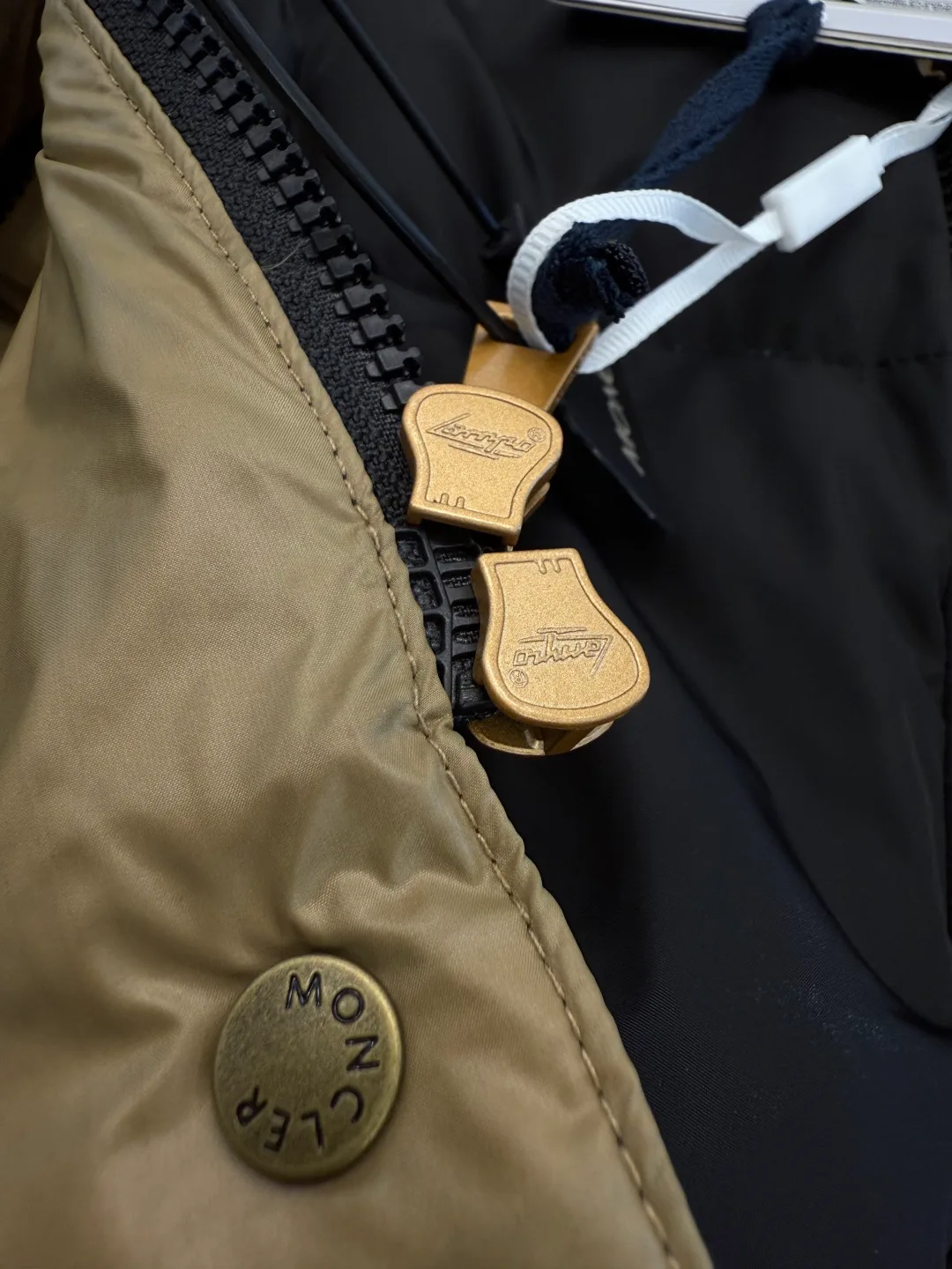 Куртки И Пуховики Женские Moncler 5740668