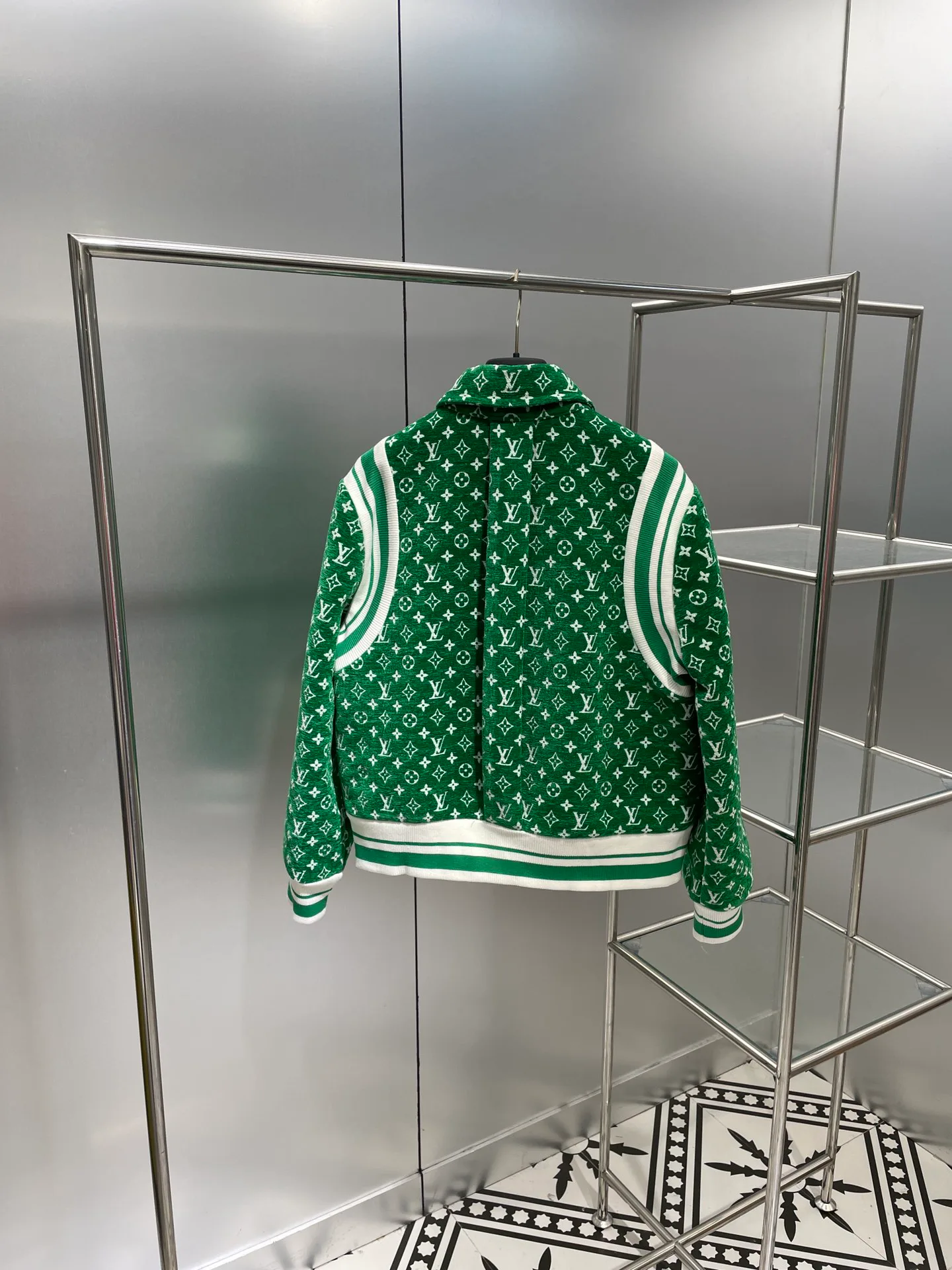 Куртки И Пуховики Женские Louis Vuitton 214621