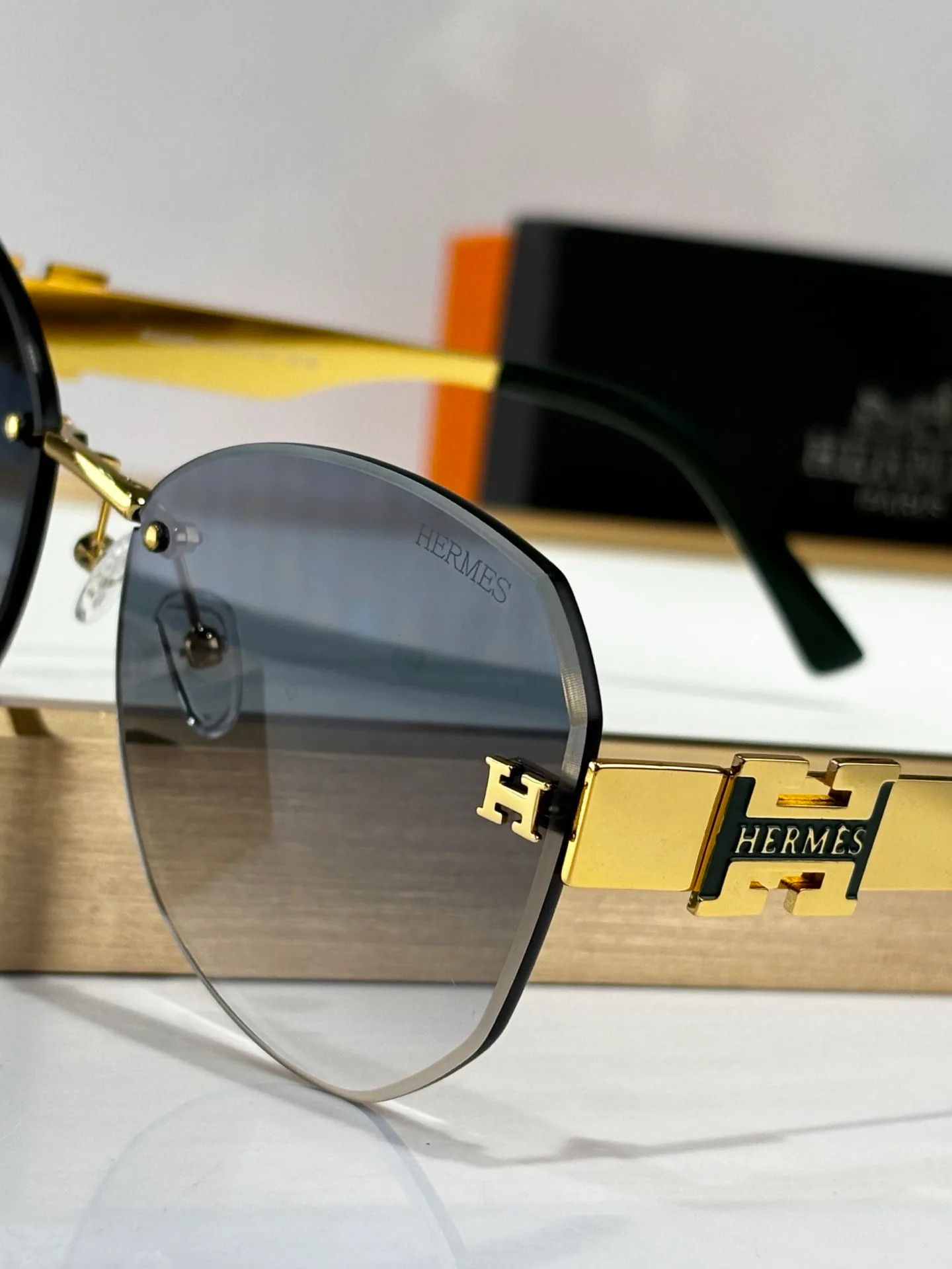 Очки Hermes 11331036