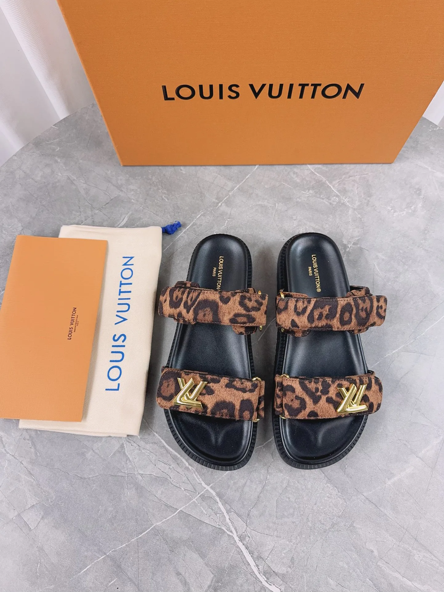 Сандалии Женские Louis Vuitton 12156559