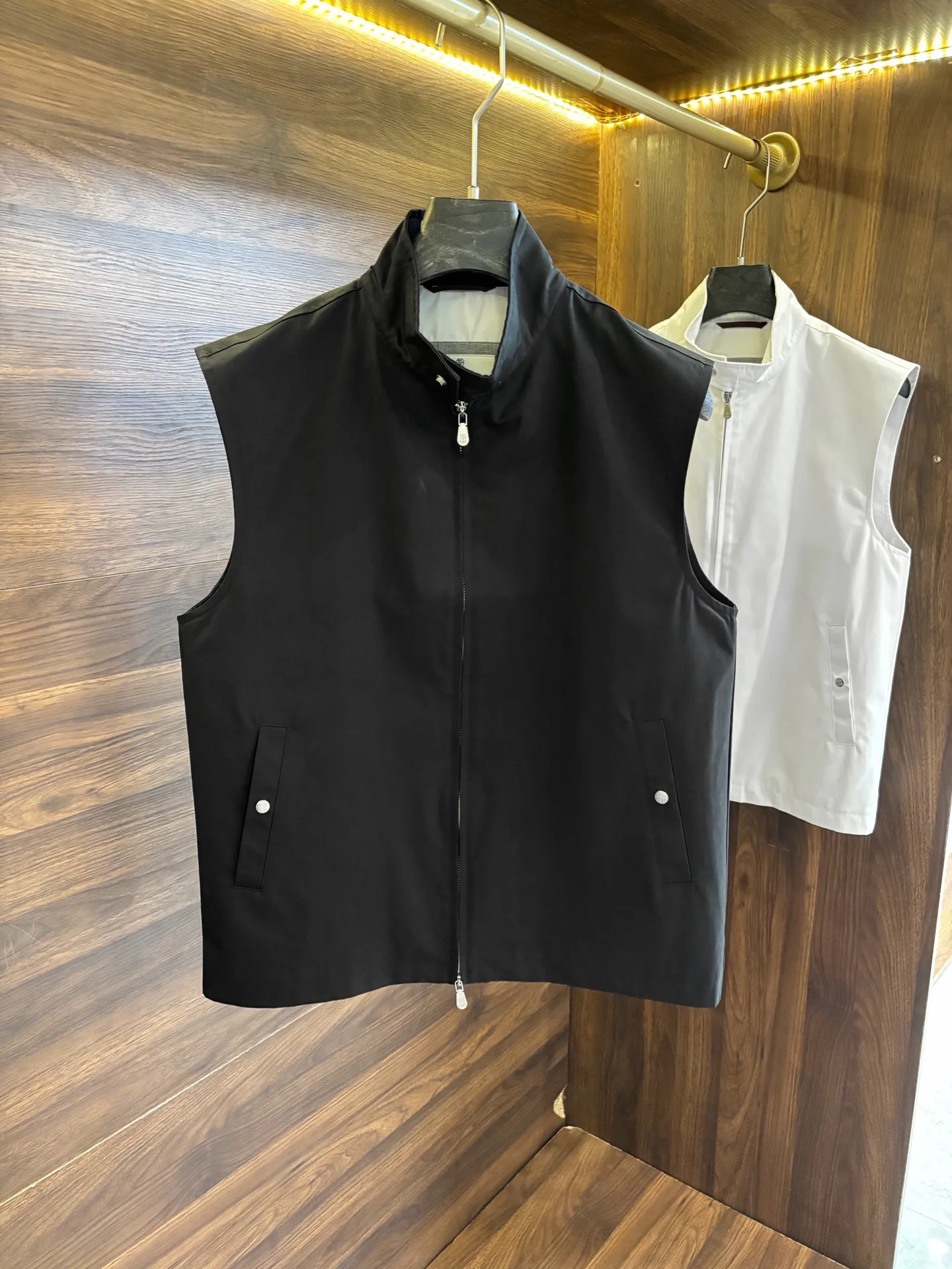 Жилеты Мужские Brunello Cucinelli 17612470
