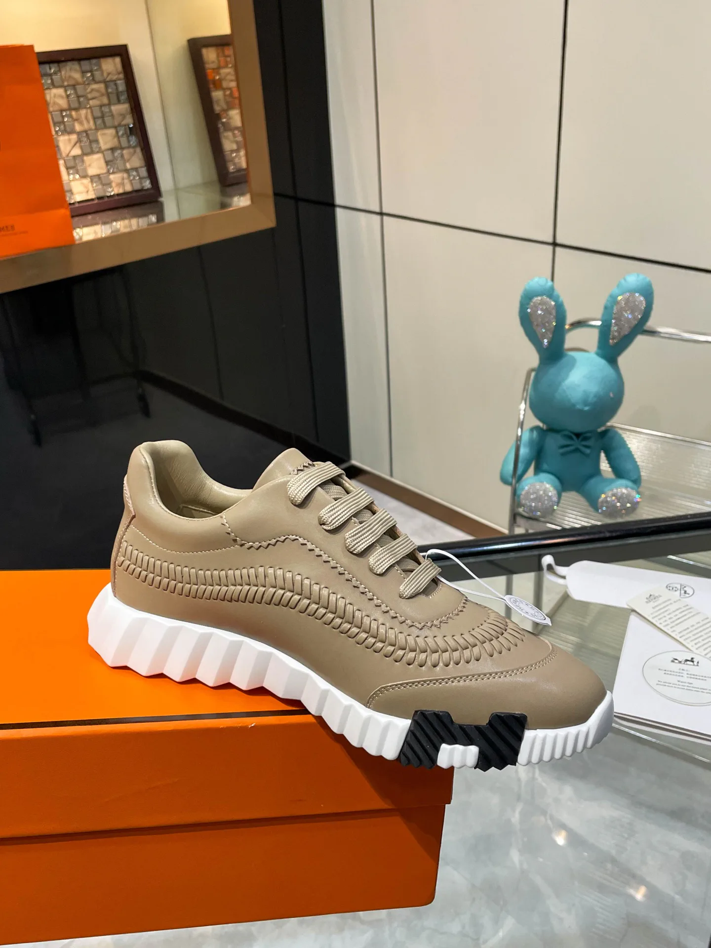 Кроссовки Женские Hermes 17954788