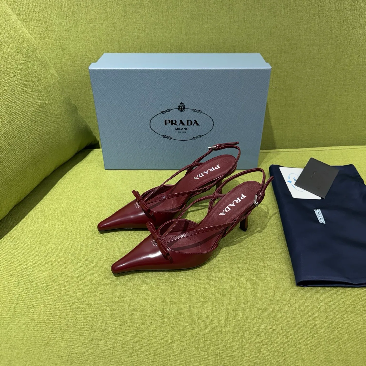 Босоножки Женские Prada 19075253