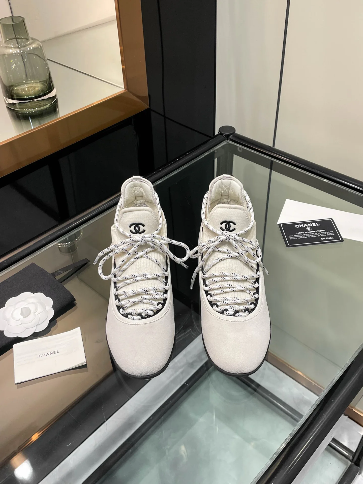 Кроссовки Женские Chanel 17934444