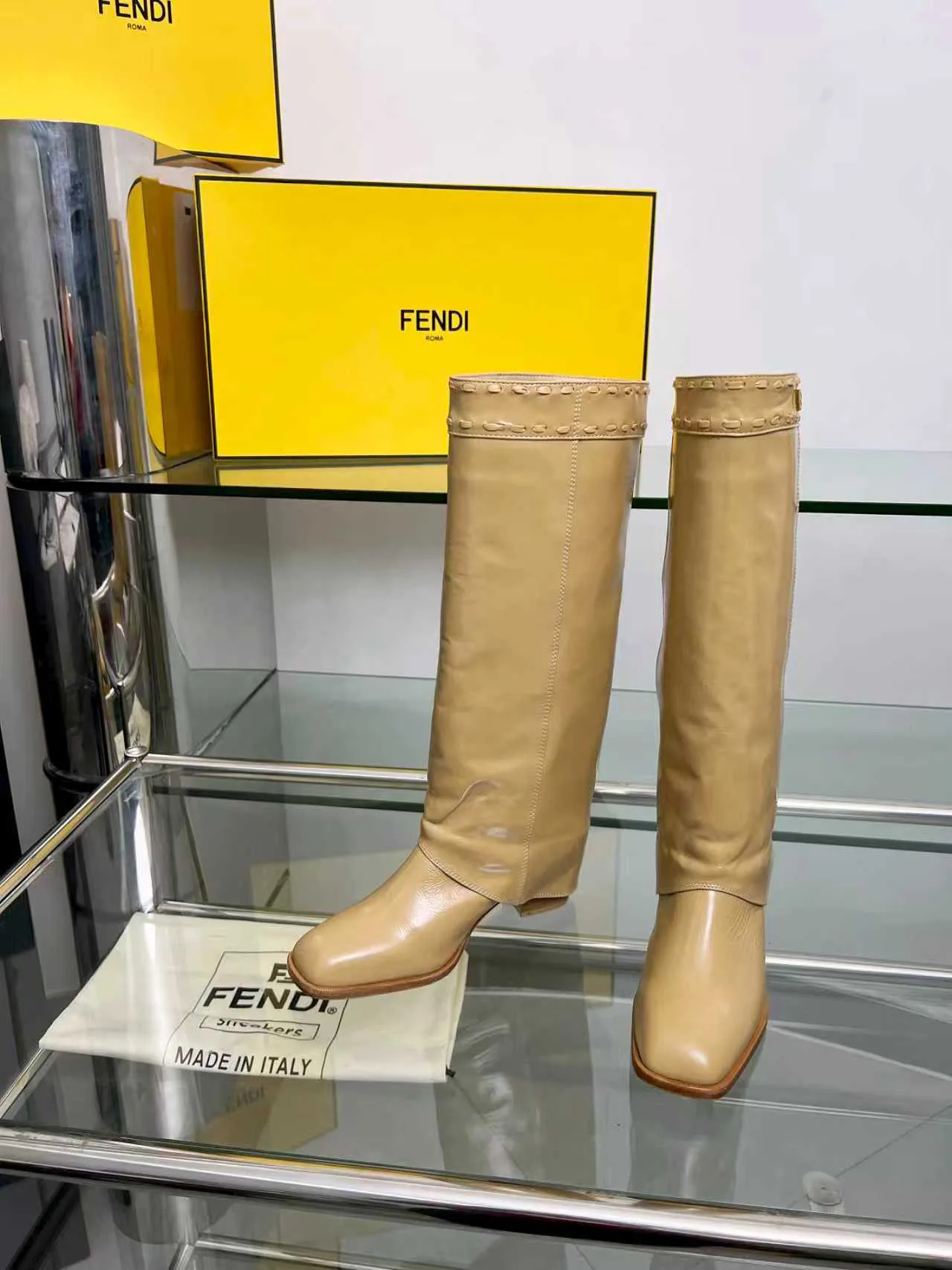 Сапоги Женские Fendi 18104316