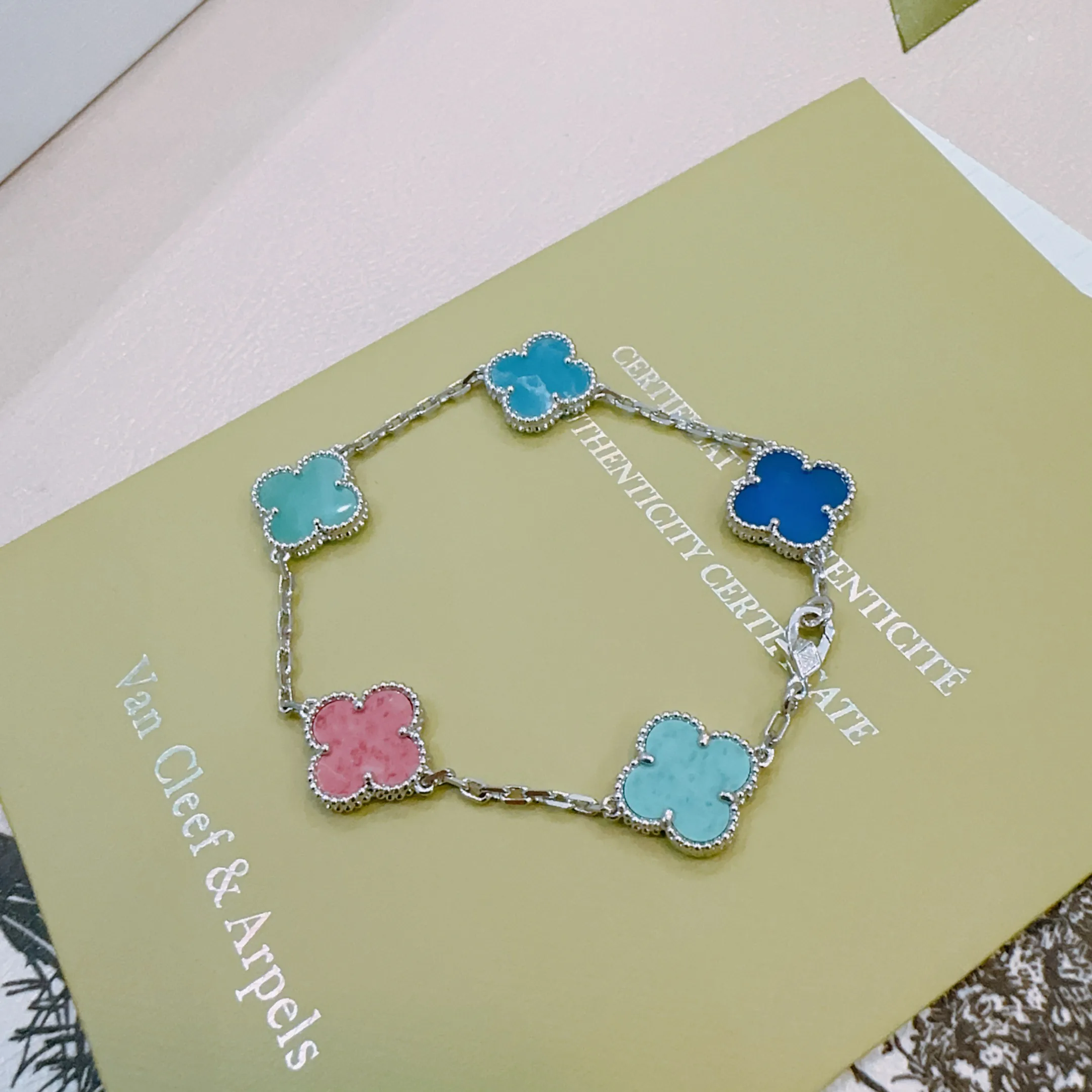 Бижутерия Van Cleef & Arpels 91320