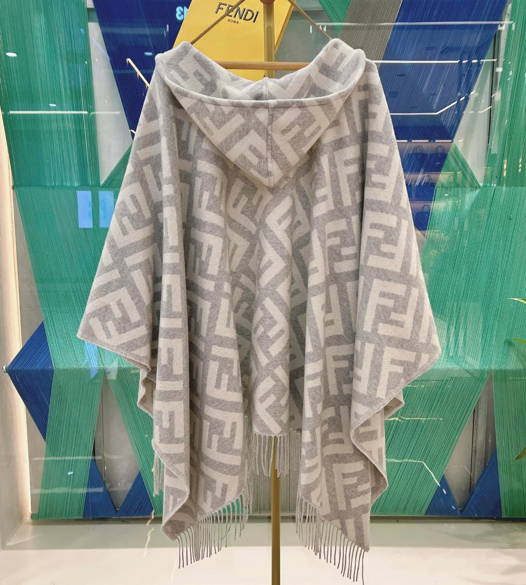 Шарфы Fendi 1669530