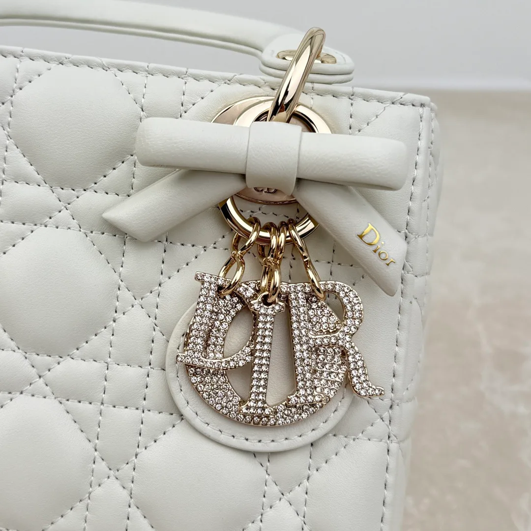 Классические Сумки Женские Christian Dior 18116215