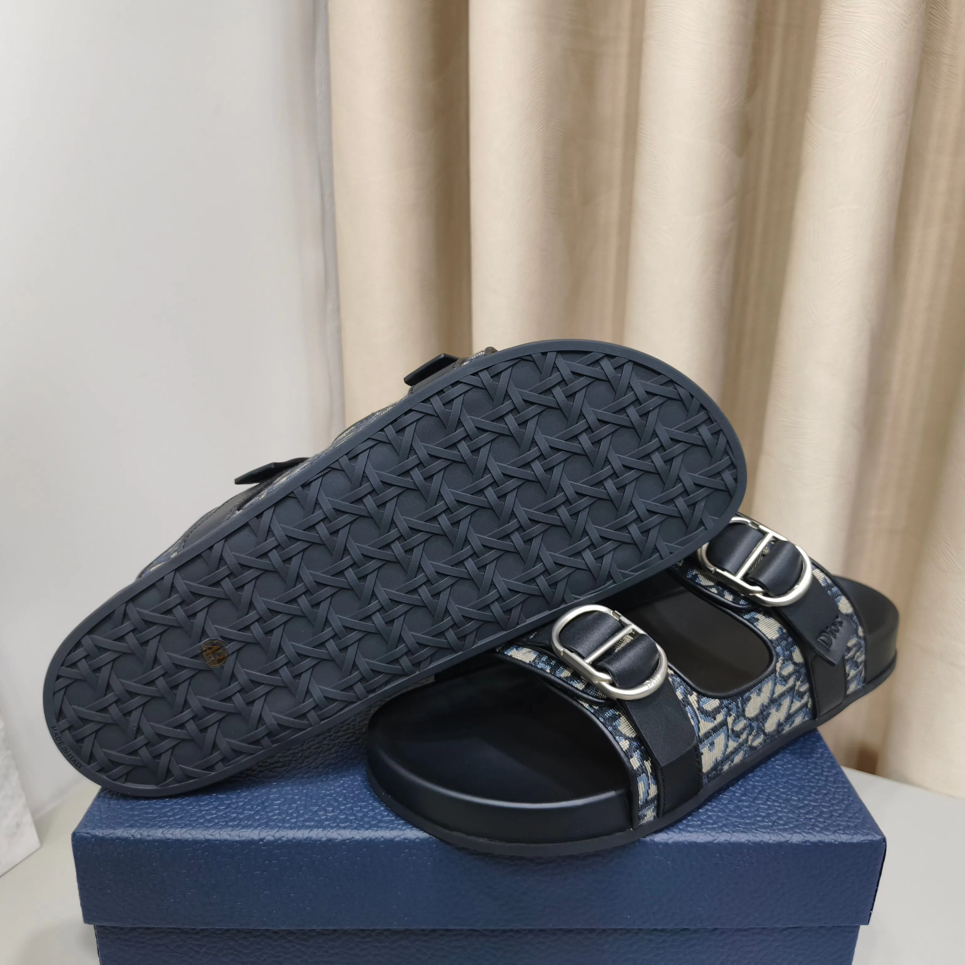 Сандалии Мужские Christian Dior 17988859