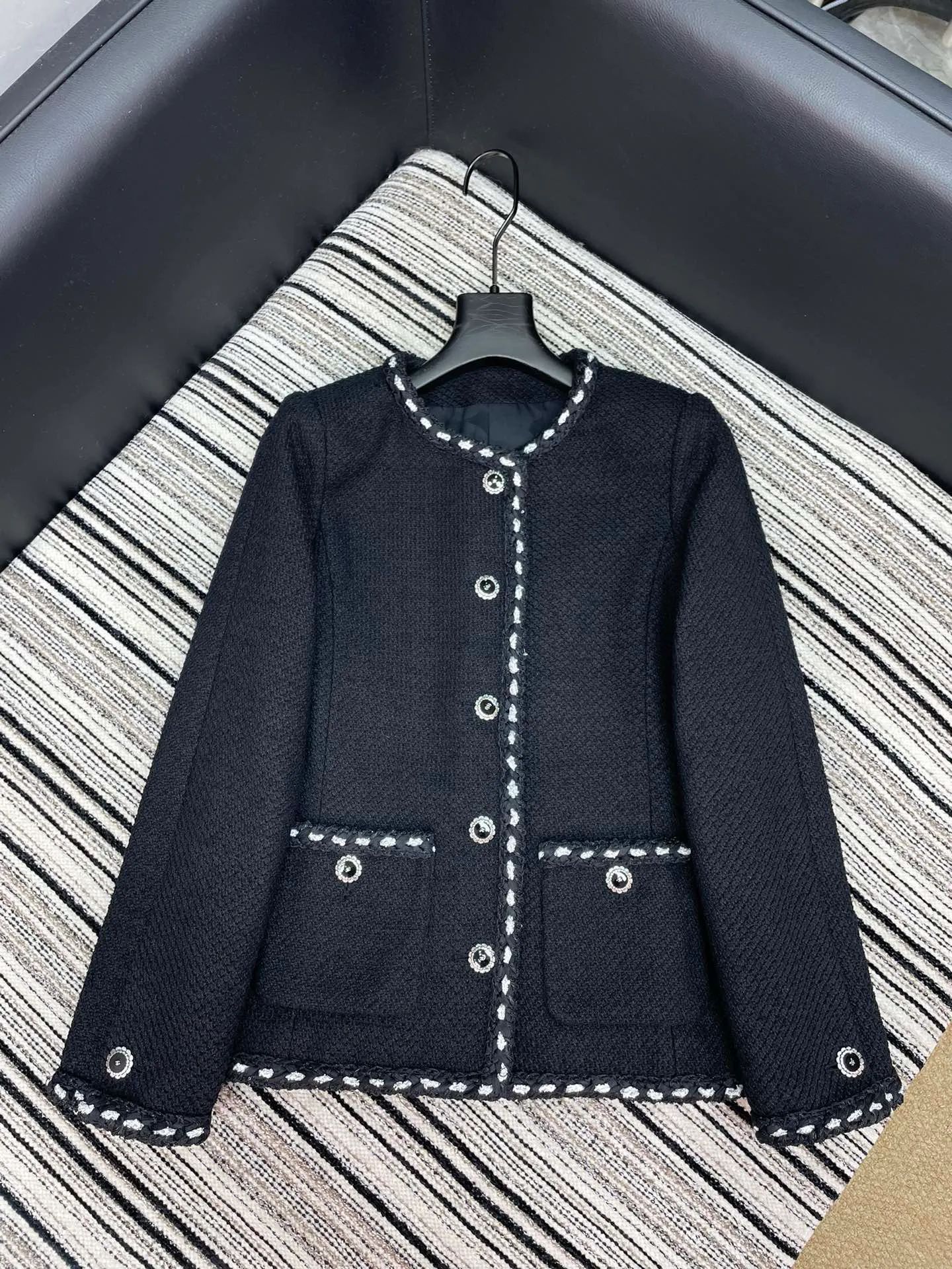 Куртки И Пуховики Женские Chanel 1023966