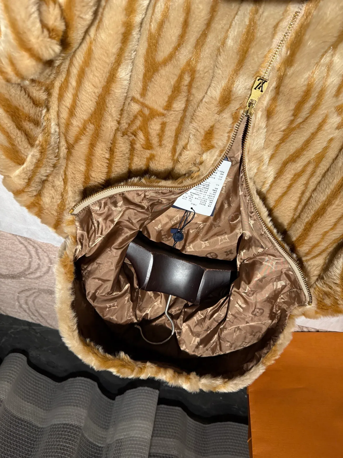 Куртки И Пуховики Мужские Louis Vuitton 845961